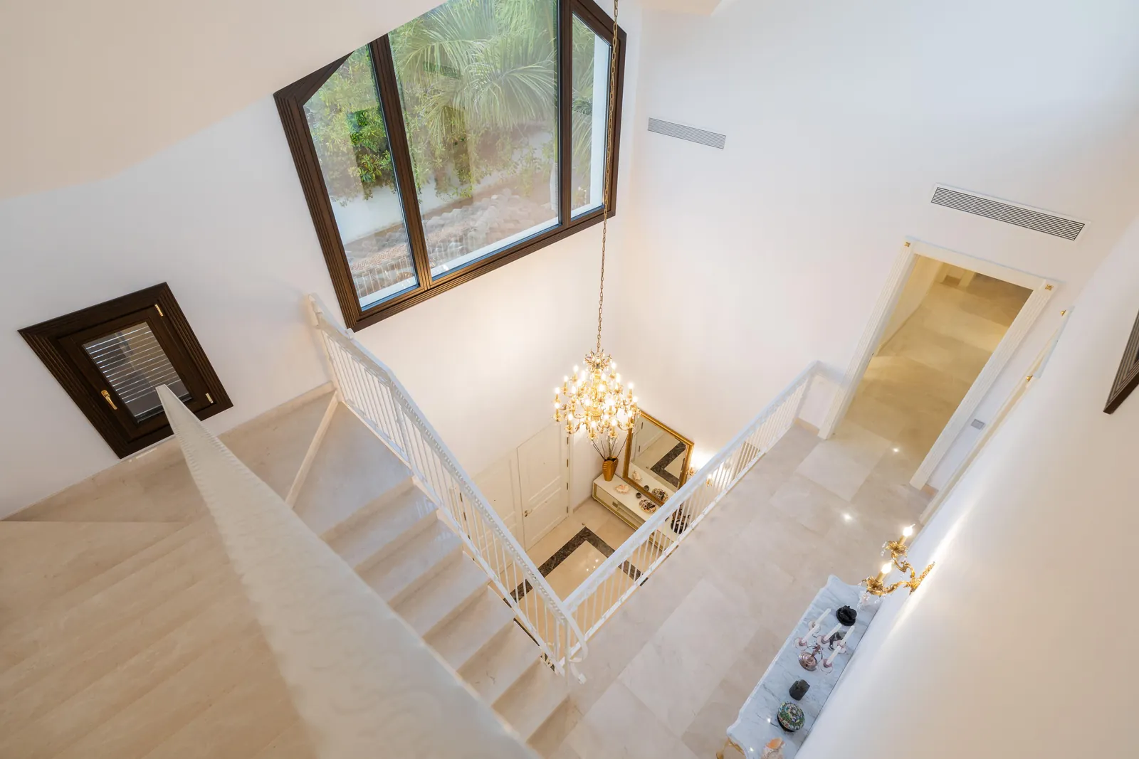 Villa til salg i Estepona