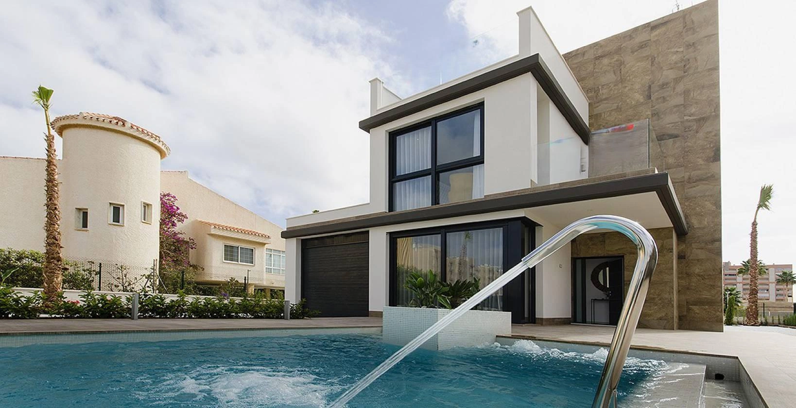 Villa for sale in Dehesa De Campoamor