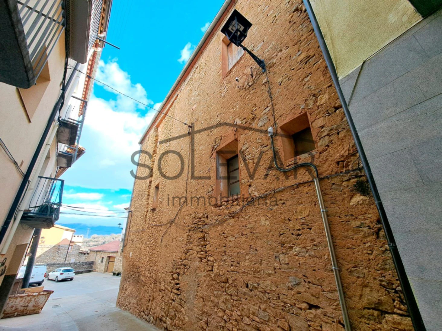 CASA SEÑORIAL DEL SIGLO XVIII A REFORMAR EN SANT SALVADOR DE TOLÓ