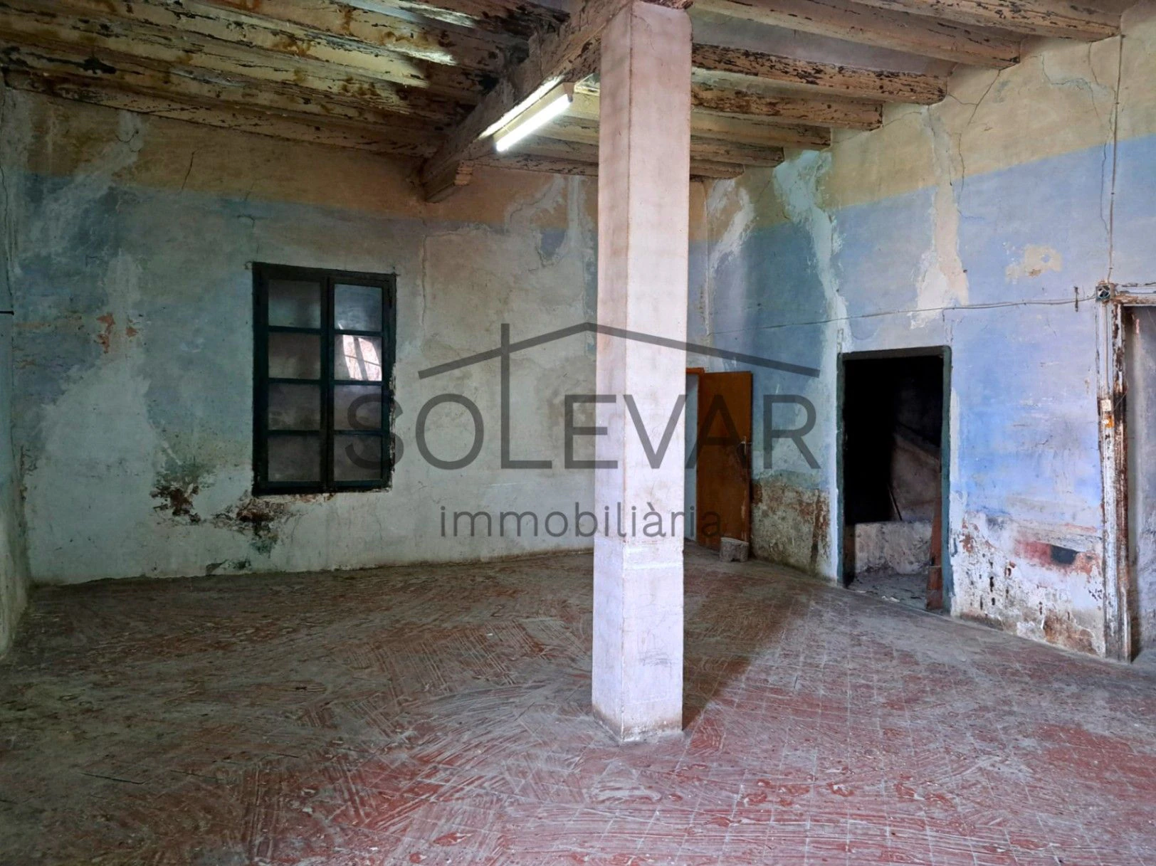CASA SEÑORIAL DEL SIGLO XVIII A REFORMAR EN SANT SALVADOR DE TOLÓ