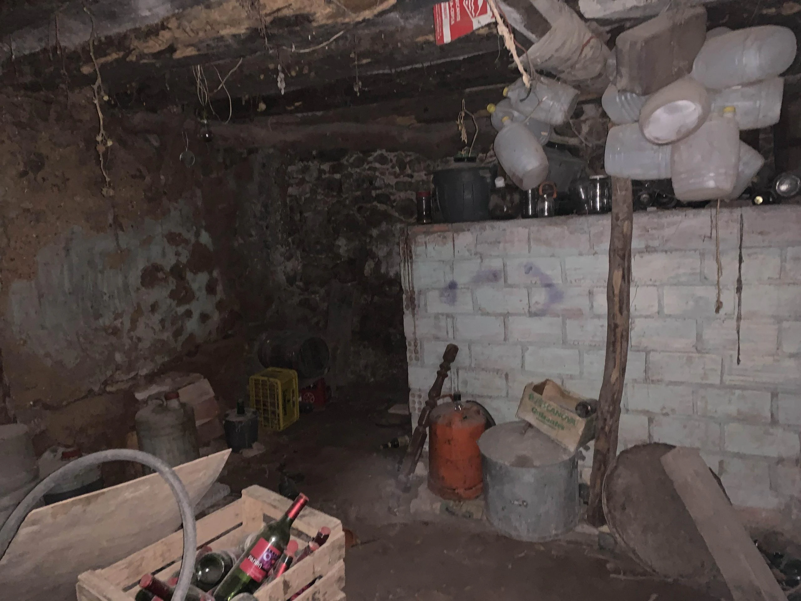 CASA, CUADRA Y CORRAL A LA VENTA EN PESSONADA