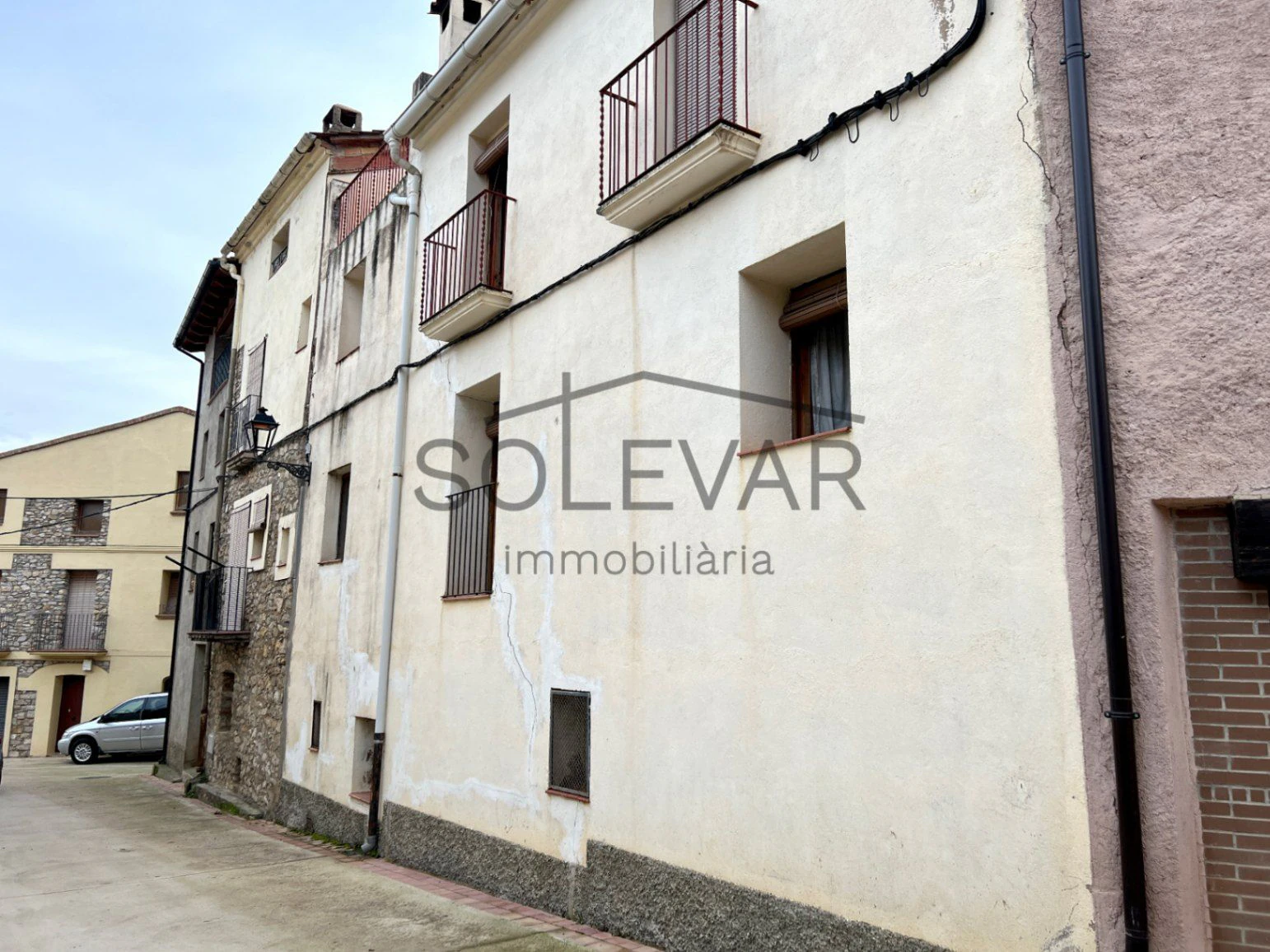 CASA UNIFAMILIAR EN GUARDIA DE NOGUERA