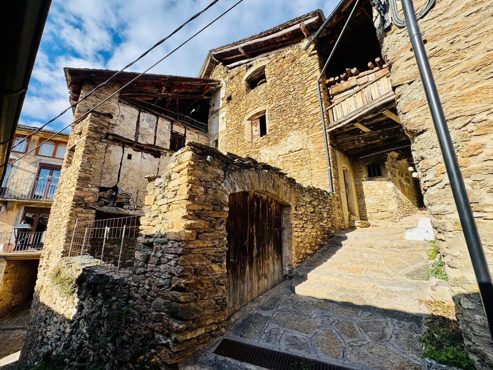 ESPECTACULAR CASA DE PUEBLO EN SORRE, PALLARS SOBIRA