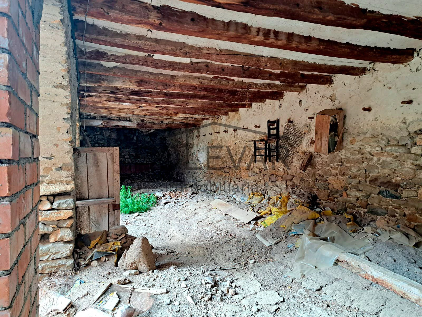 LARGE HOUSE WITH CENTRAL PATIO IN SALÀS DE PALLARS