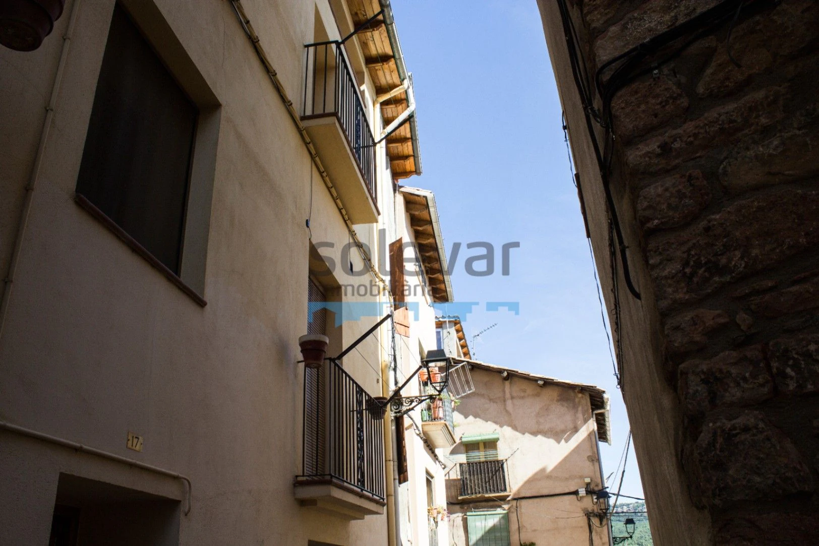 GRAN CASA EN EL CASCO ANTIGUO DE TALARN