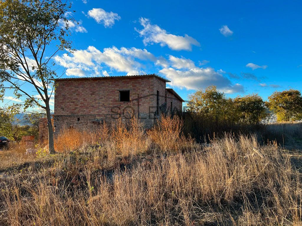 CASA A REFORMAR CON GRAN TERRENO RÚSTICO EN FIGUEROLA DE ORCAU