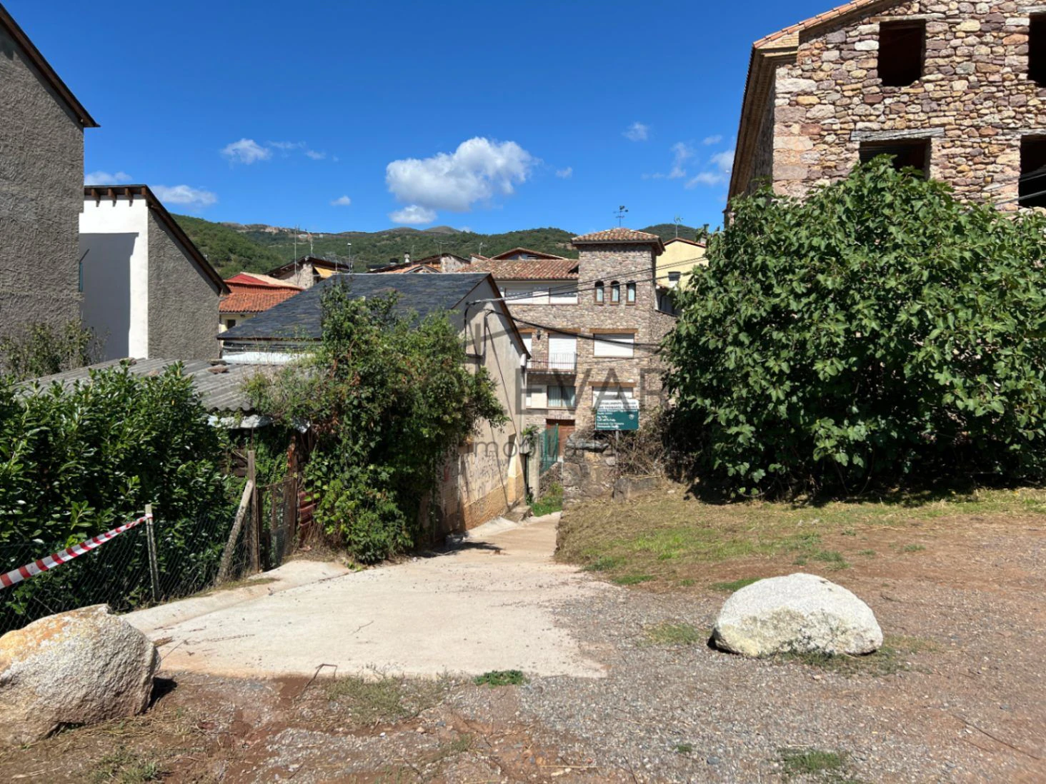 MAGNÍFICO TERRENO URBANO EN LA POBLETA DE BELLVEI