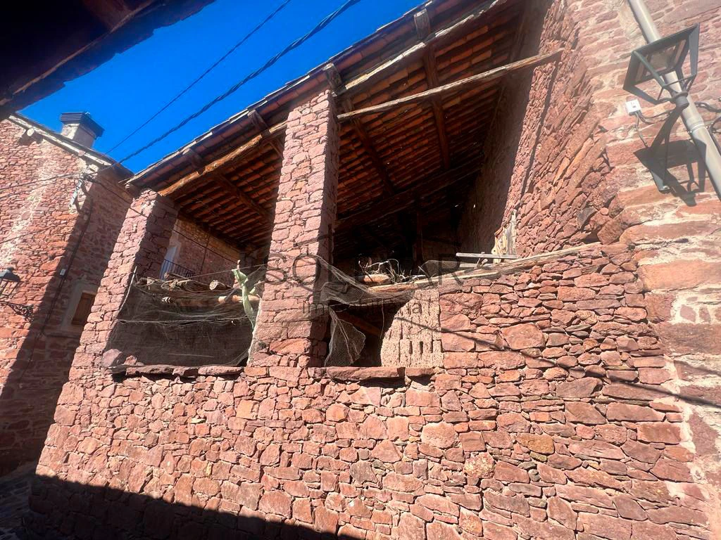 PAJAR A REFORMAR EN EL CENTRO DE VILAMUR