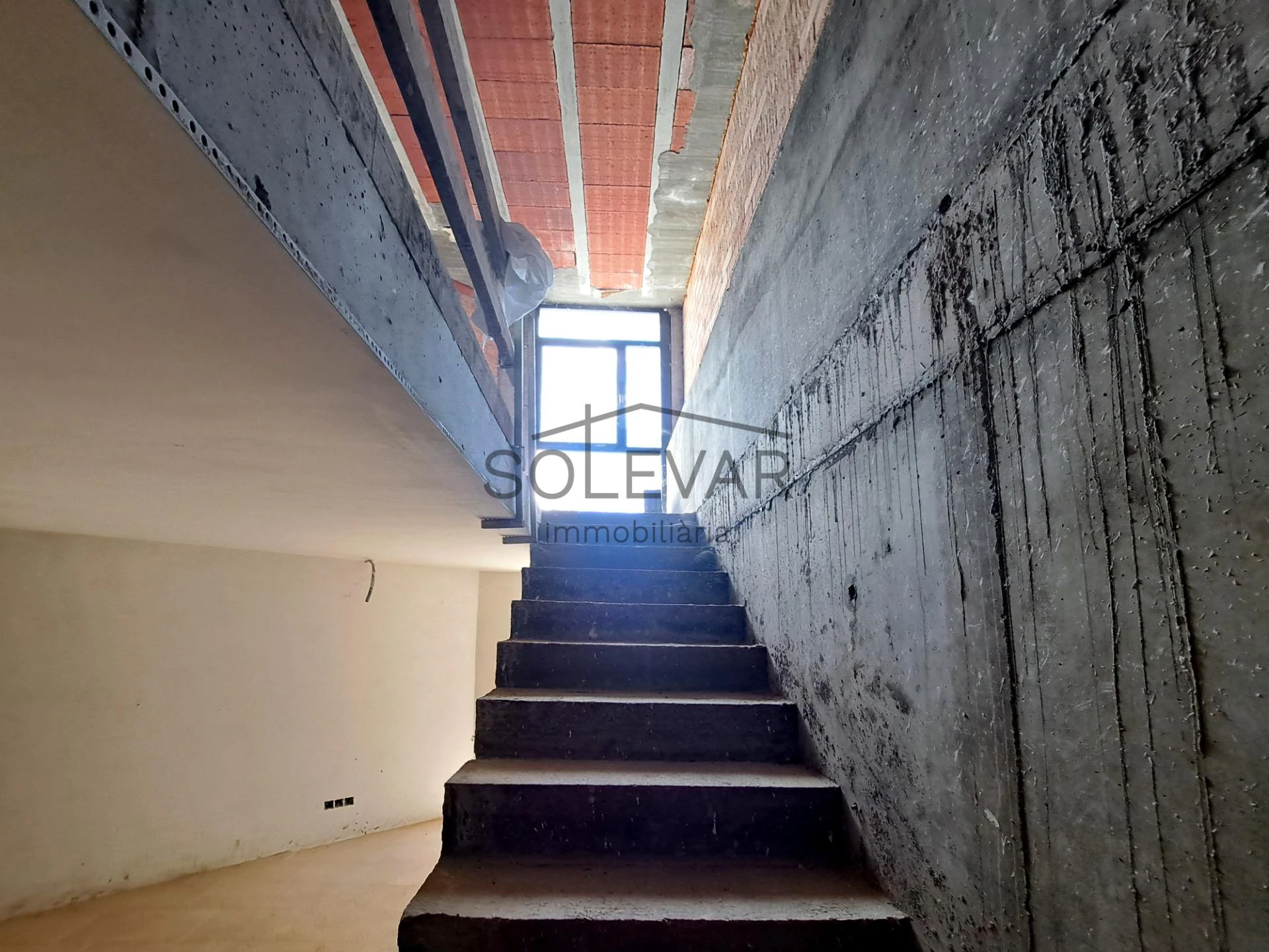 GRAN LOCAL COMERCIAL EN TREMP