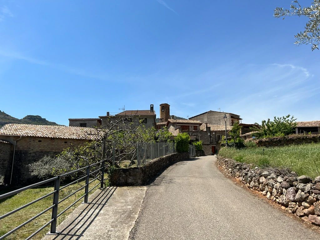 CASA A REFORMAR EN ERINYÀ