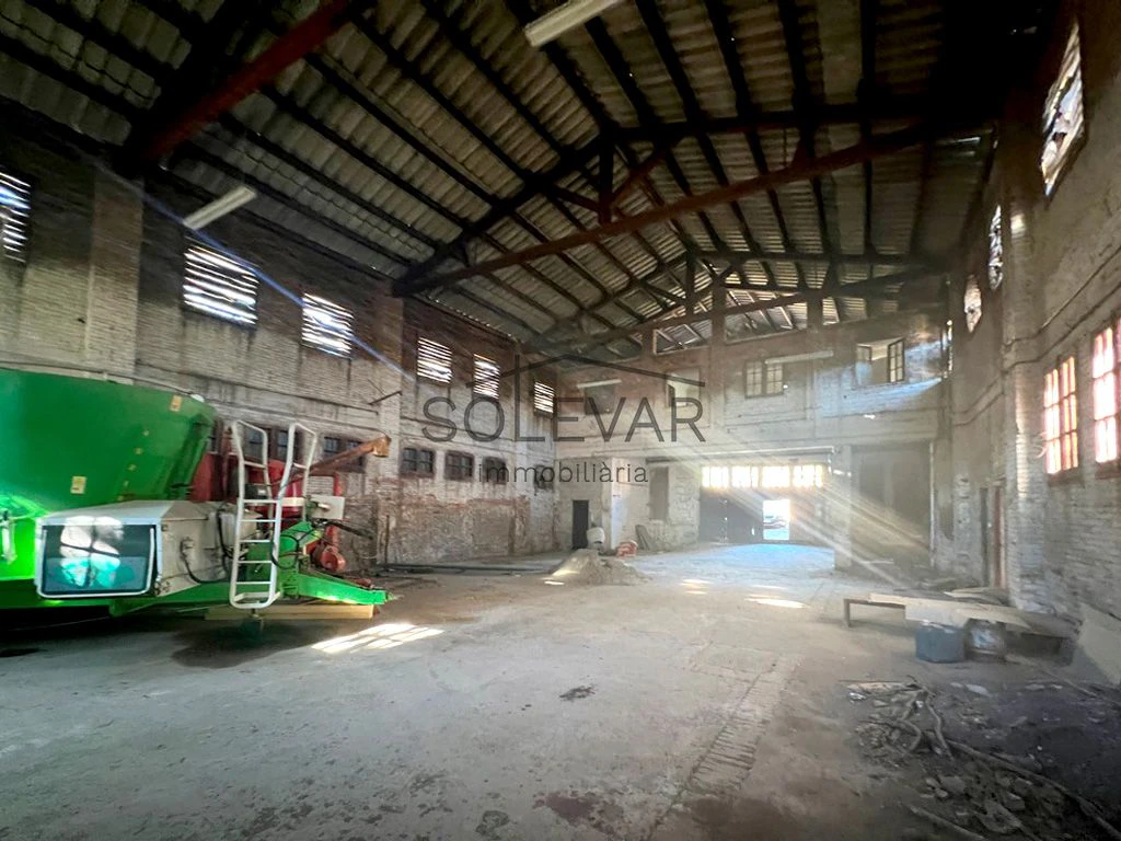 ALMACÉN INDUSTRIAL EN LA POBLA DE SEGUR