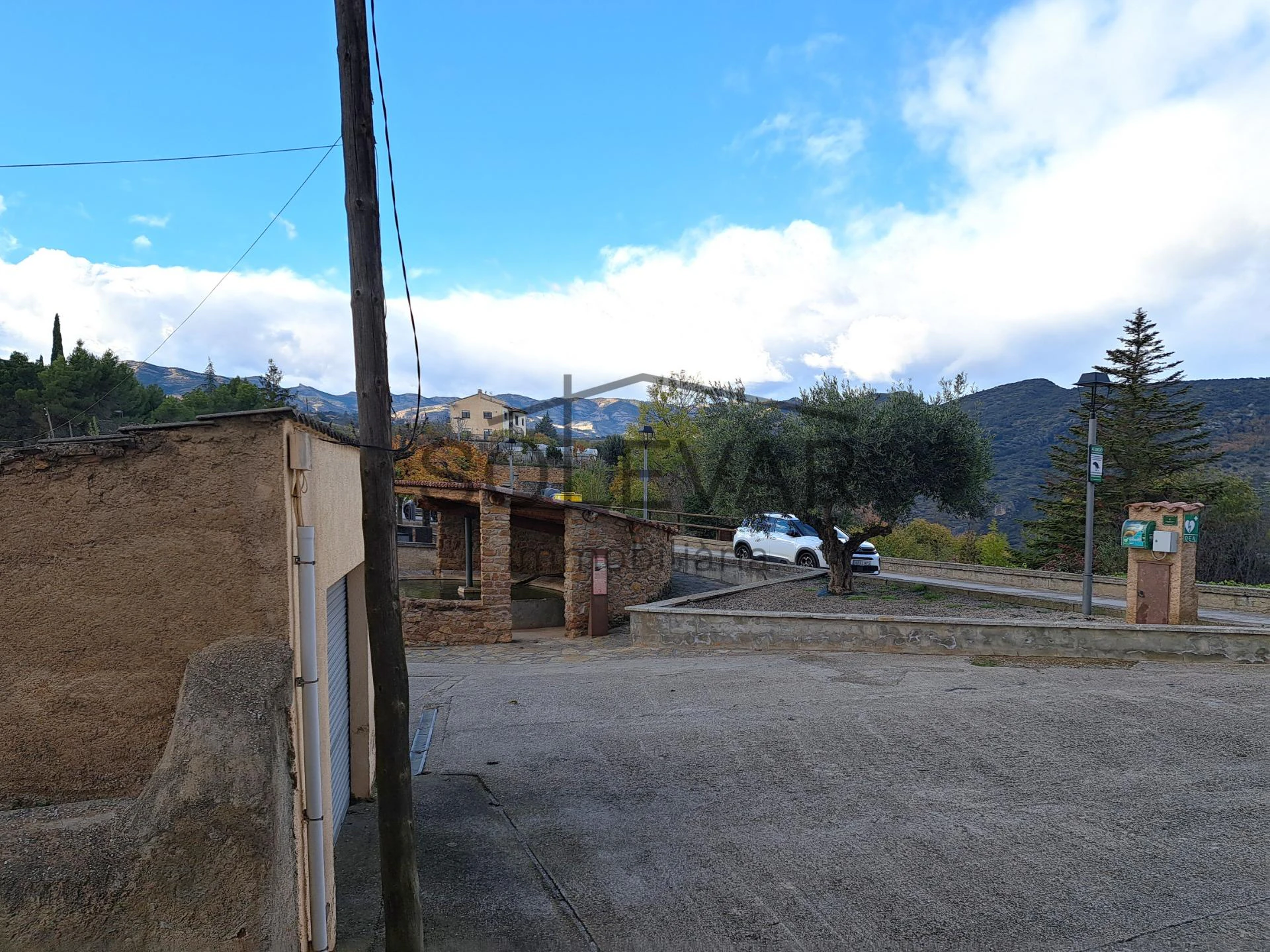 ACOGEDORA PLANTA BAJA MUY SOLEADA EN TALARN