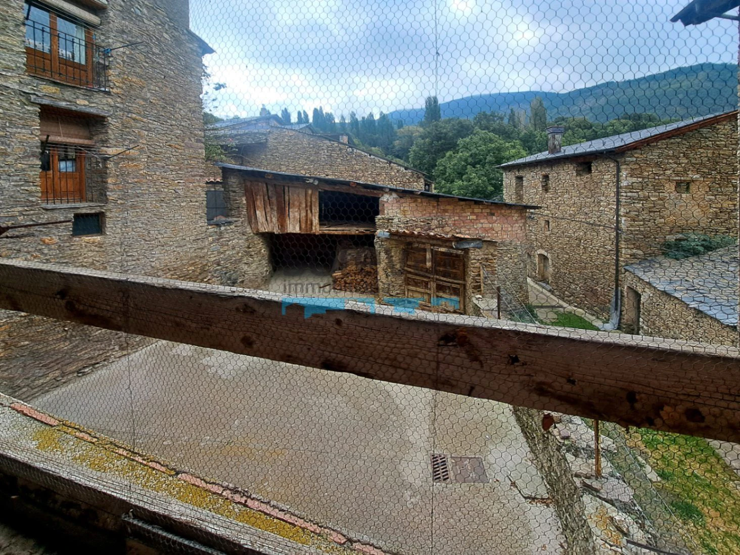 CASA CON MUCHAS POSIBILIDADES EN PAÜLS