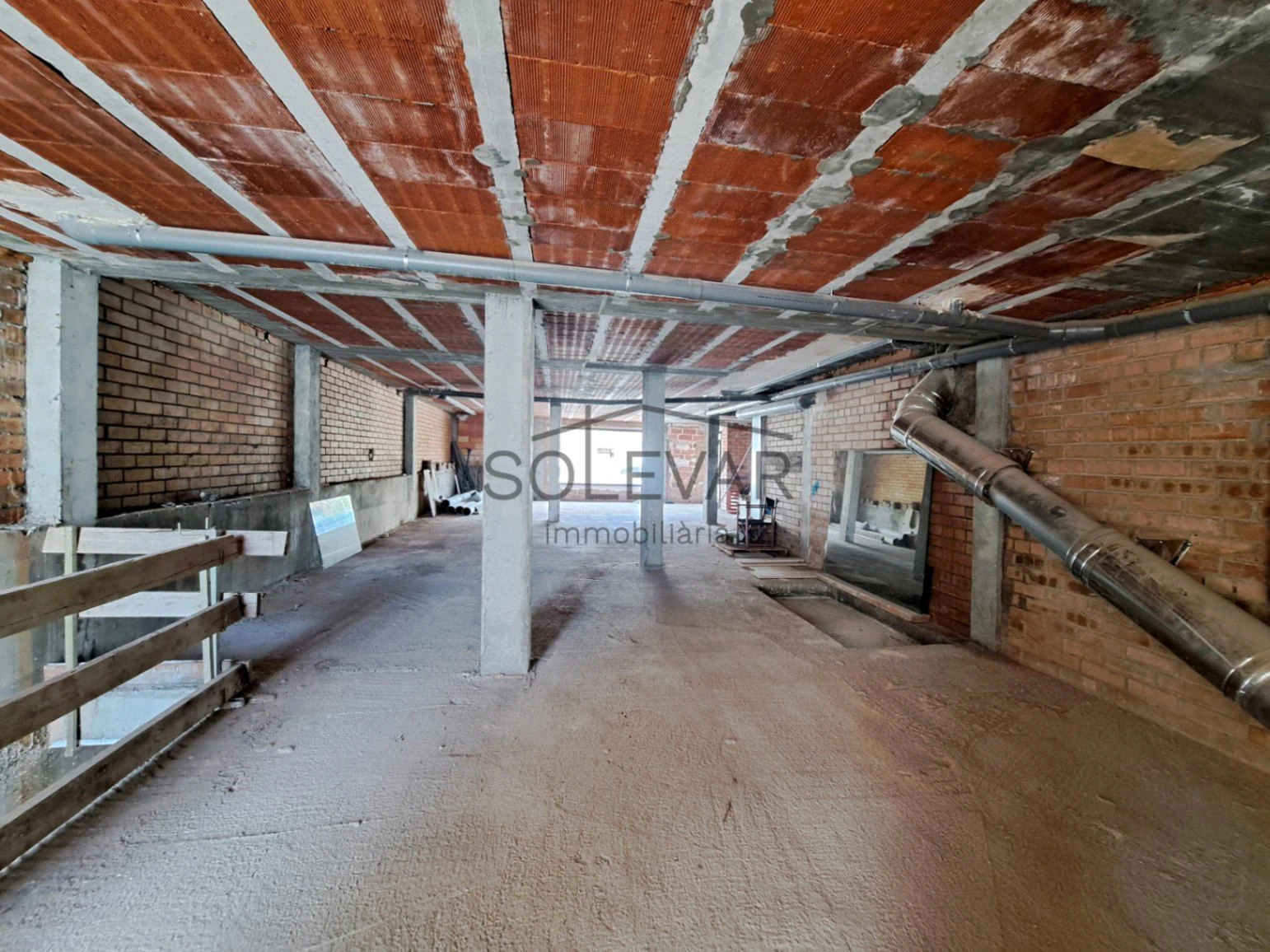 GRAN LOCAL COMERCIAL EN TREMP