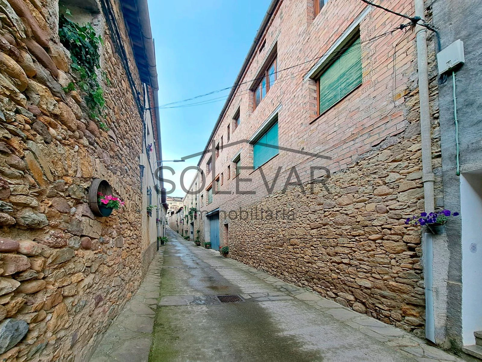LARGE HOUSE WITH CENTRAL PATIO IN SALÀS DE PALLARS