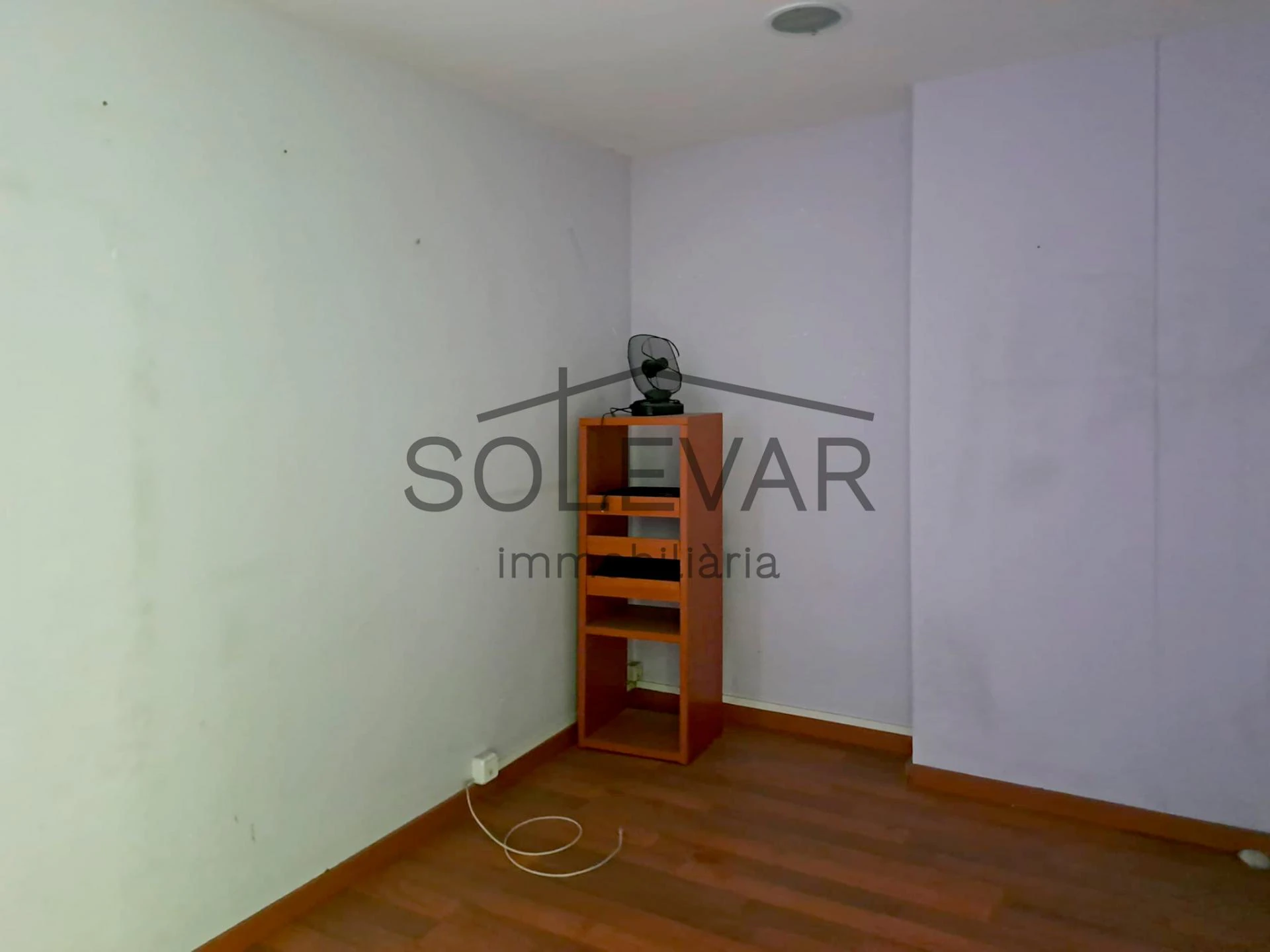 GRAN LOCAL COMERCIAL EN EL CENTRO DE TREMP