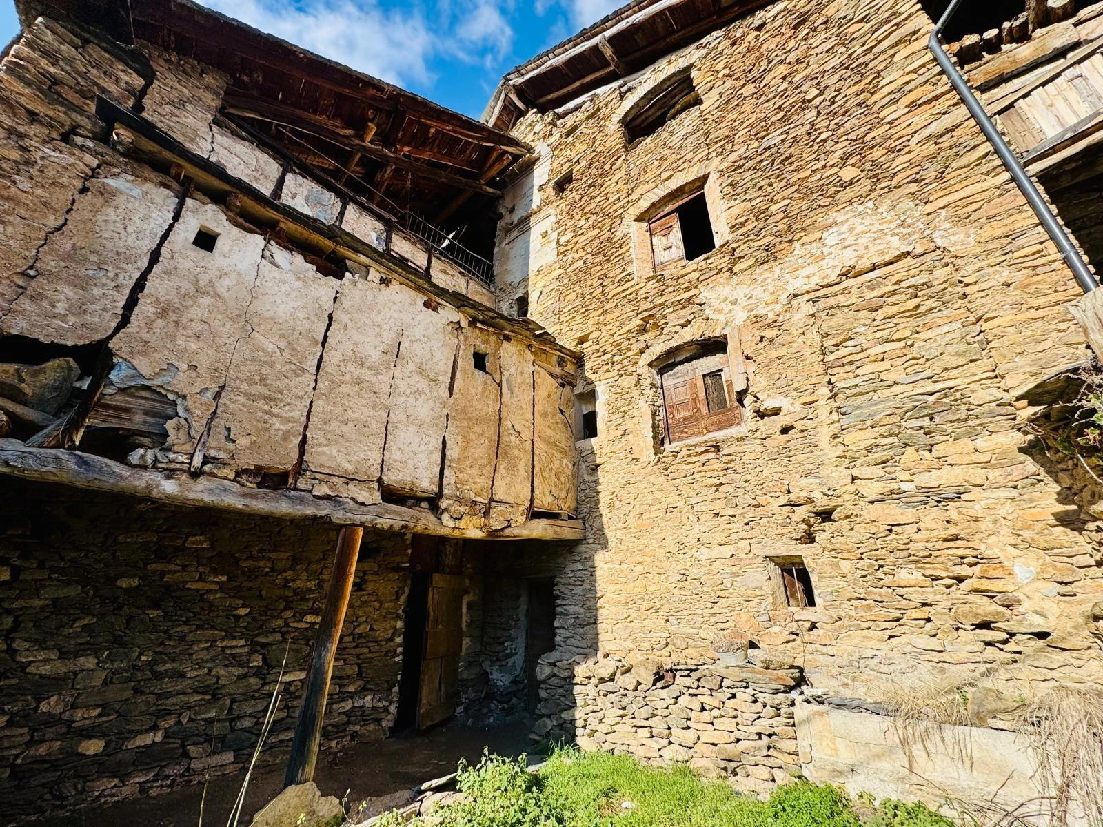 ESPECTACULAR CASA DE PUEBLO EN SORRE, PALLARS SOBIRA