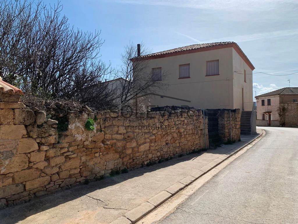 TERRENO CON MUCHAS POSIBILIDADES EN SANT ROMÀ
