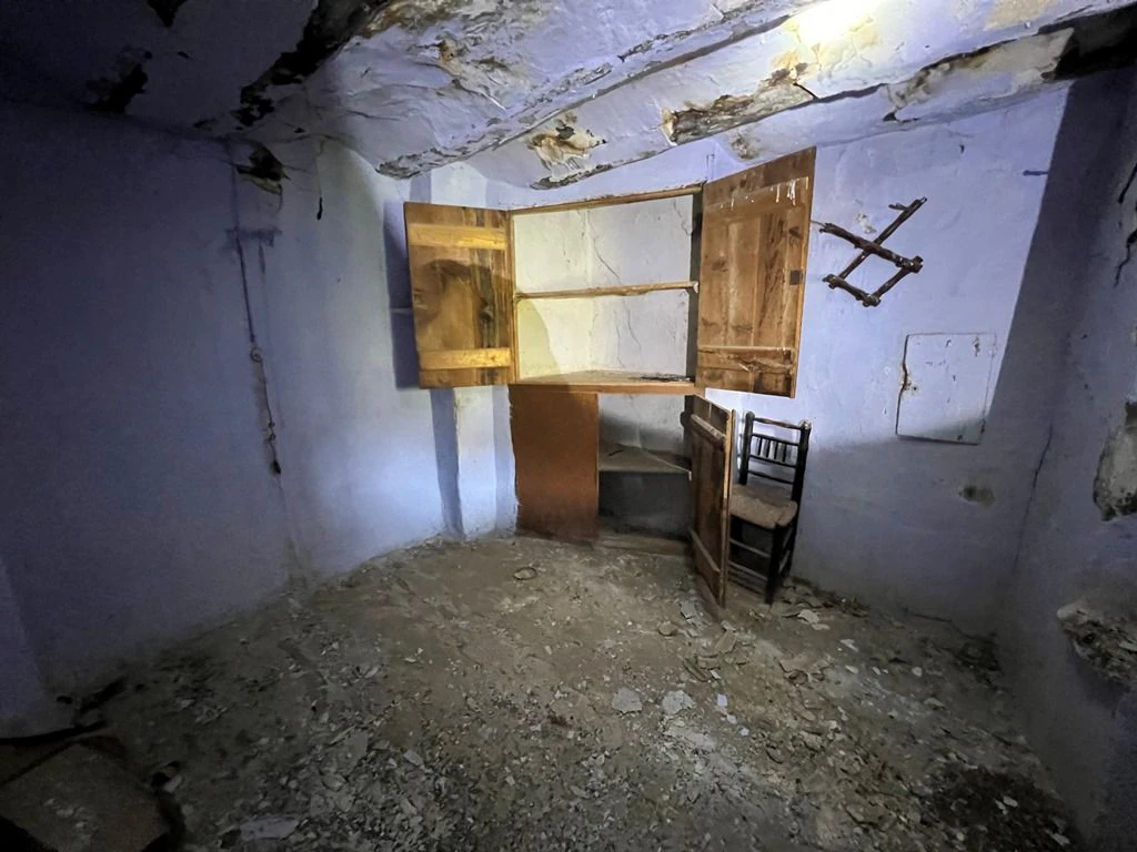 CASA A REFORMAR EN ERINYÀ