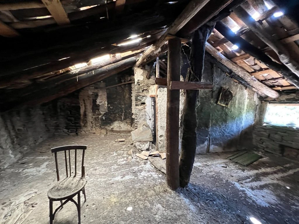 CASA A REFORMAR EN ERINYÀ