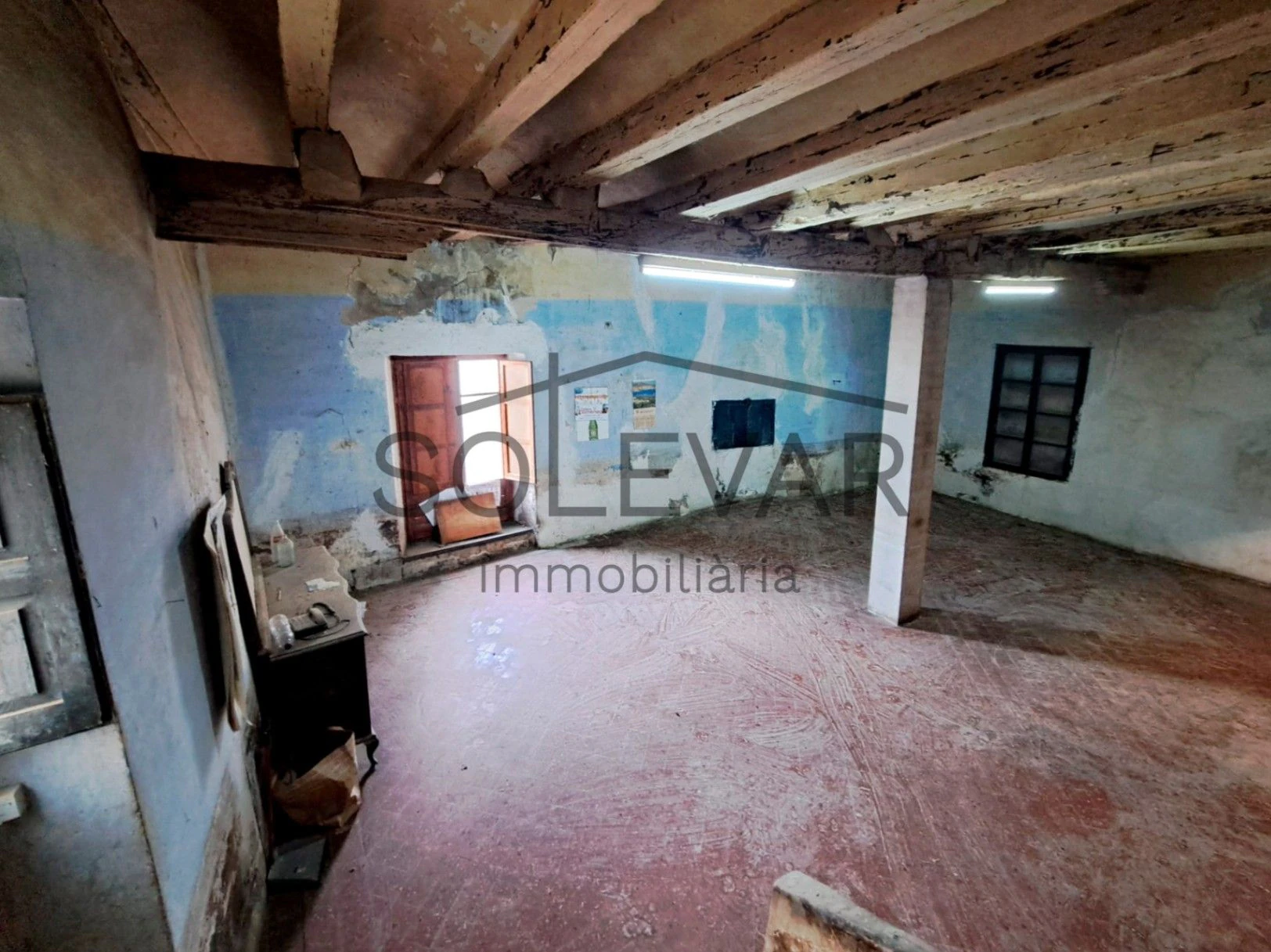 CASA SEÑORIAL DEL SIGLO XVIII A REFORMAR EN SANT SALVADOR DE TOLÓ