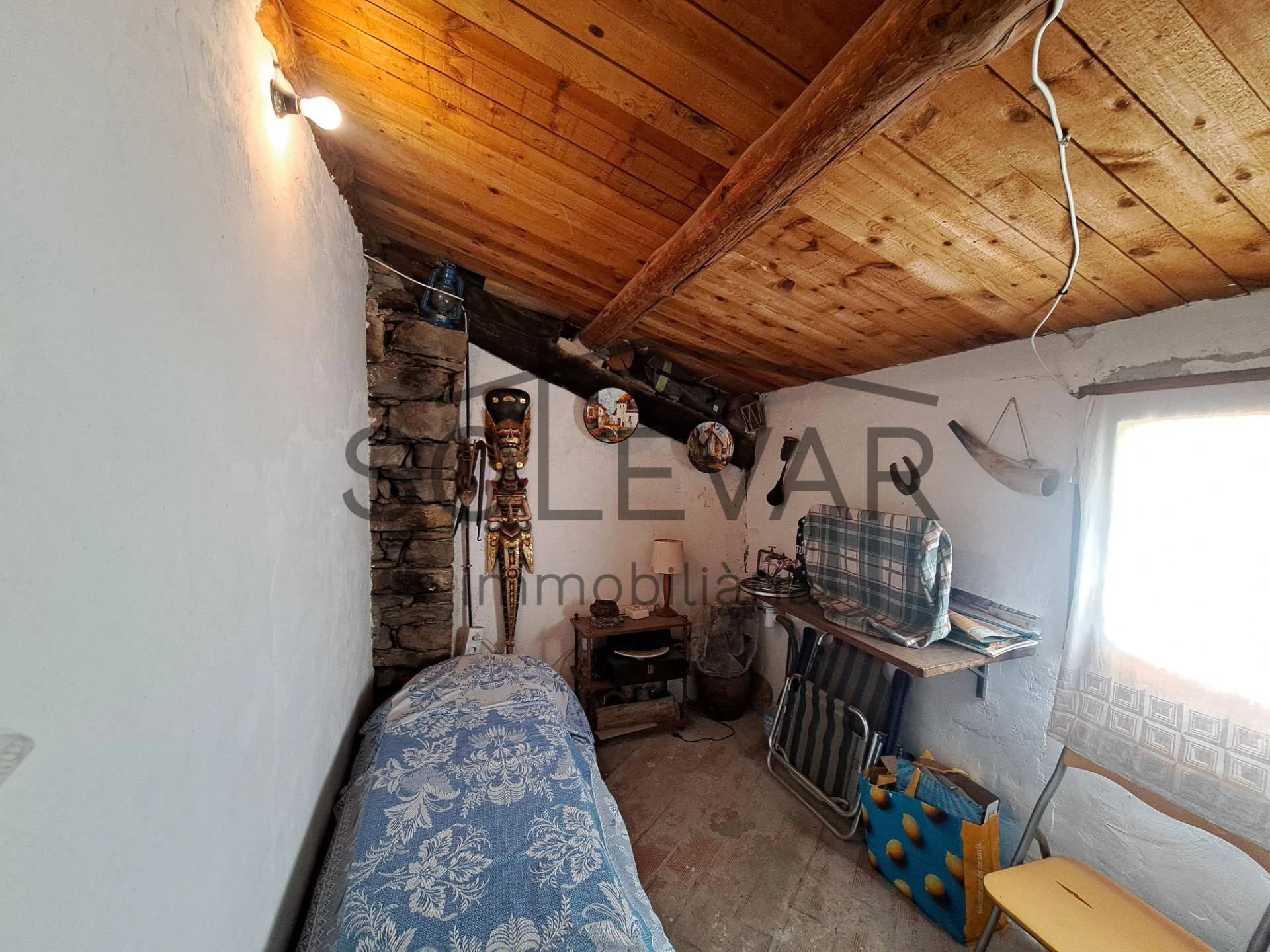 CASA CON TERRAZA EN SUTERRANYA