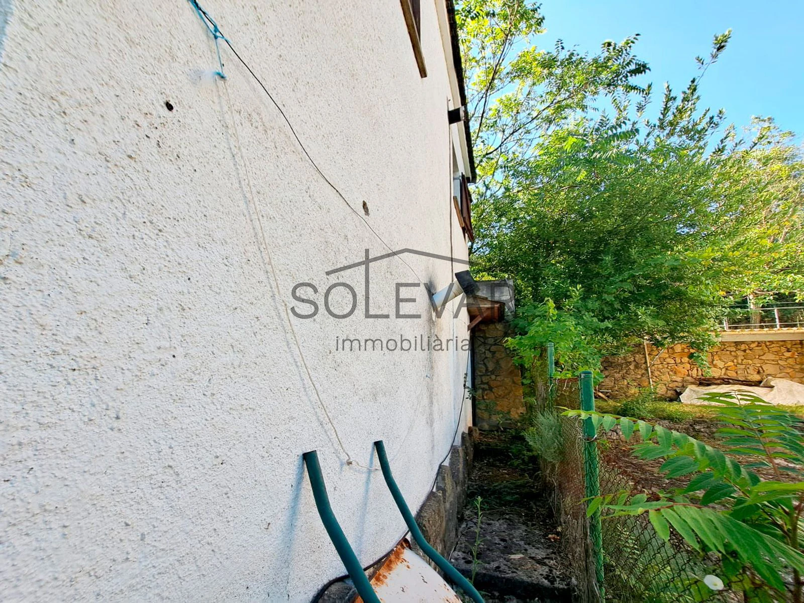 CASA EN VENTA EN LLIMIANA FRENTE AL PANTANO