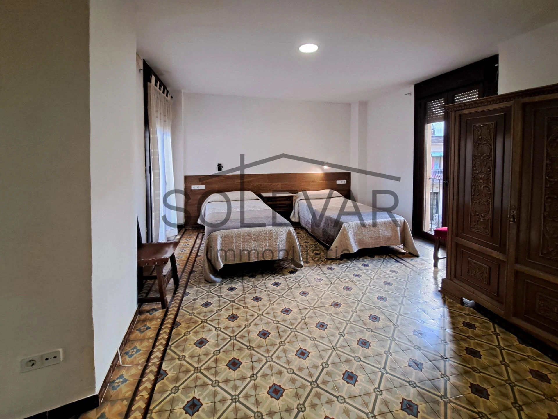 HOUSE WITH GREAT POTENTIAL IN THE OLD TOWN OF TREMP