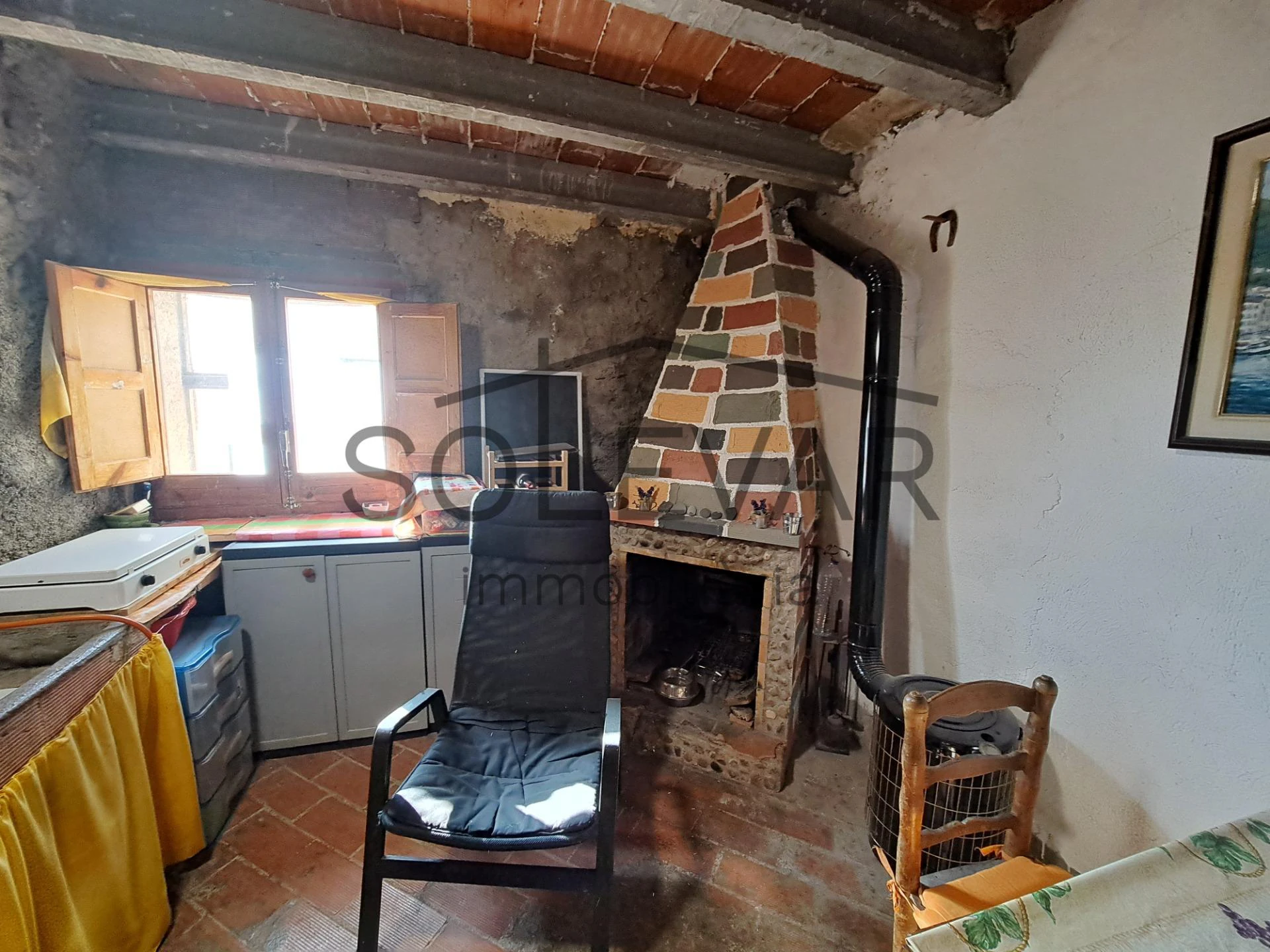 CASA CON TERRAZA EN SUTERRANYA