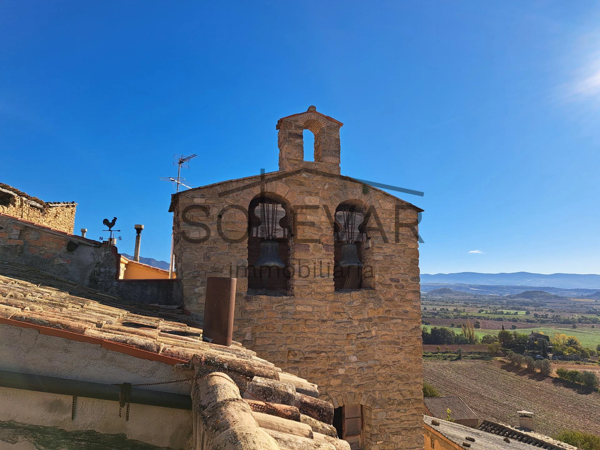 CASA CON TERRAZA EN SUTERRANYA