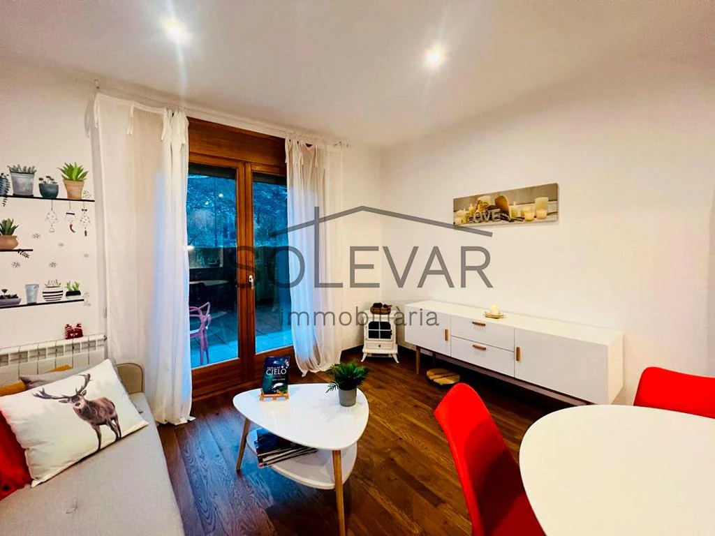 PLANTA BAJA CON TERRAZA Y TRASTERO EN SORT