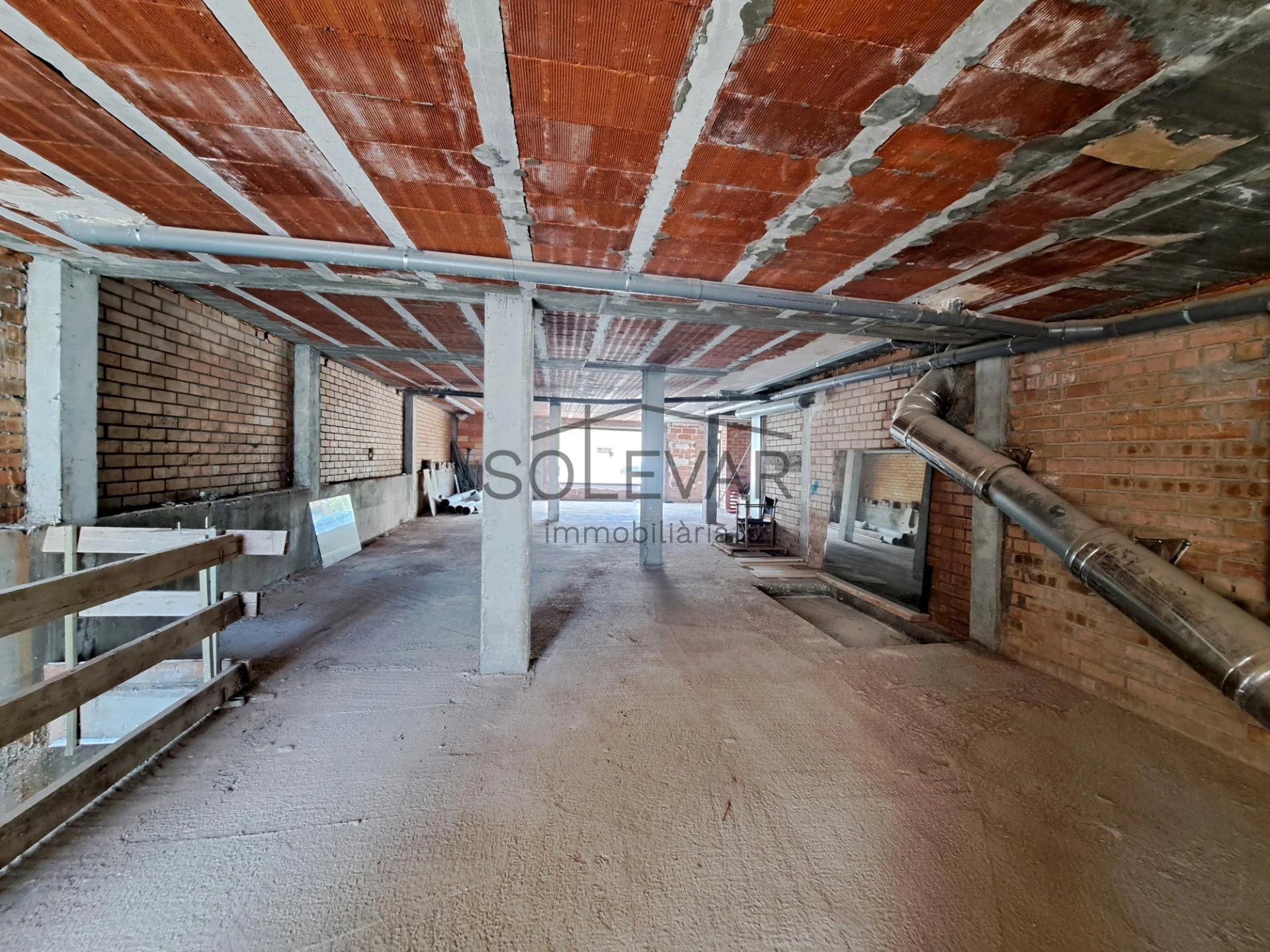 GRAN LOCAL COMERCIAL EN TREMP