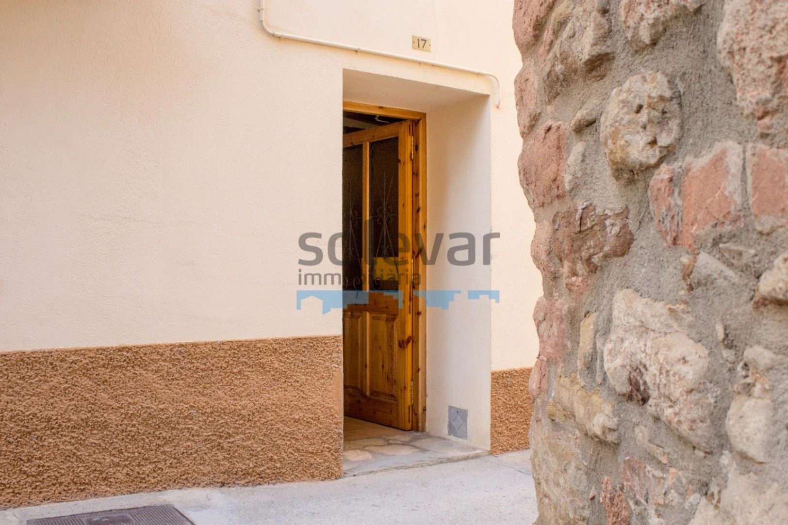 GRAN CASA EN EL CASCO ANTIGUO DE TALARN