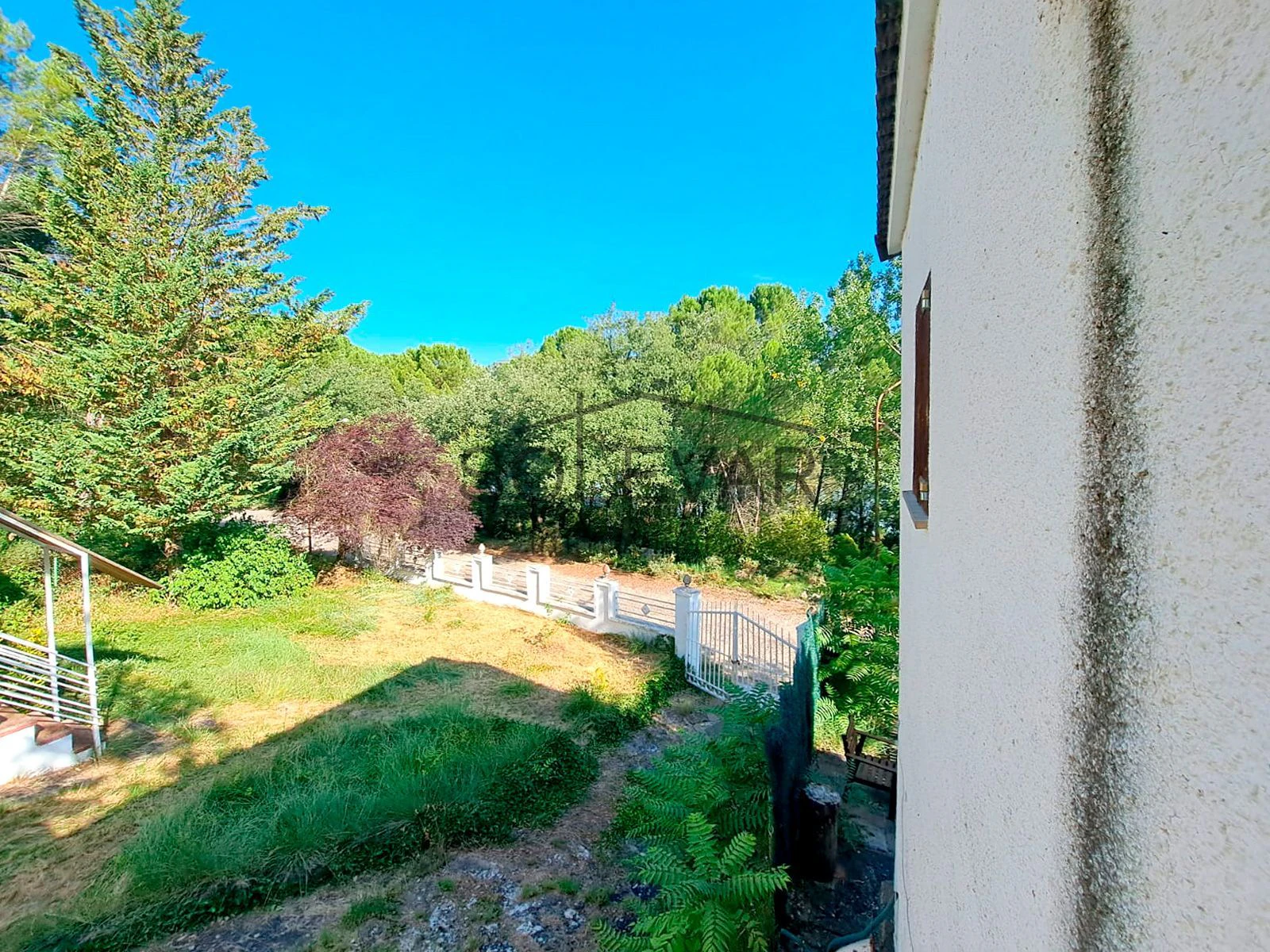 CASA EN VENTA EN LLIMIANA FRENTE AL PANTANO