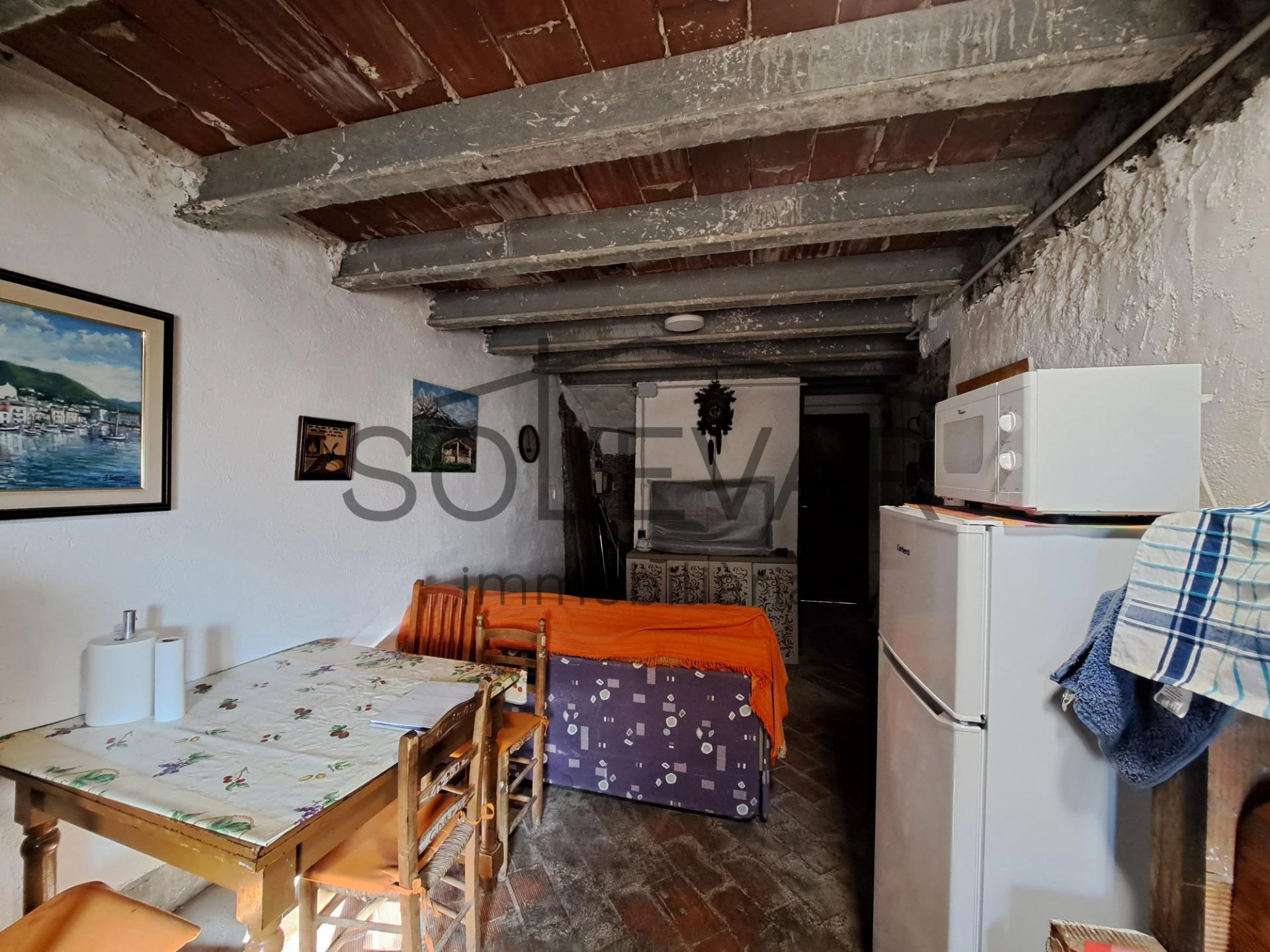 CASA CON TERRAZA EN SUTERRANYA