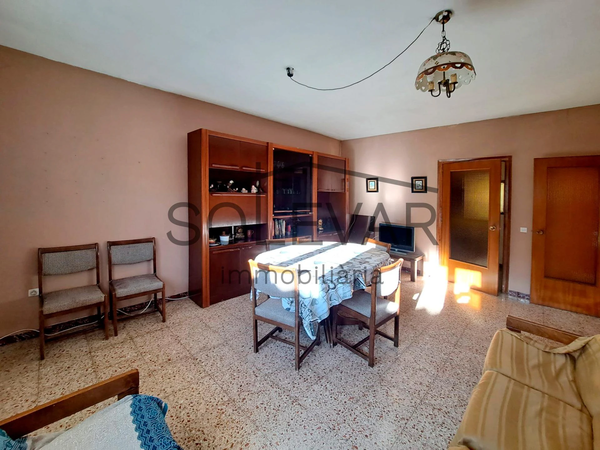 PISO CON ENCANTO Y MUCHO POTENCIAL EN EL CORAZÓN DE ISONA (PALLARS JUSSÀ)