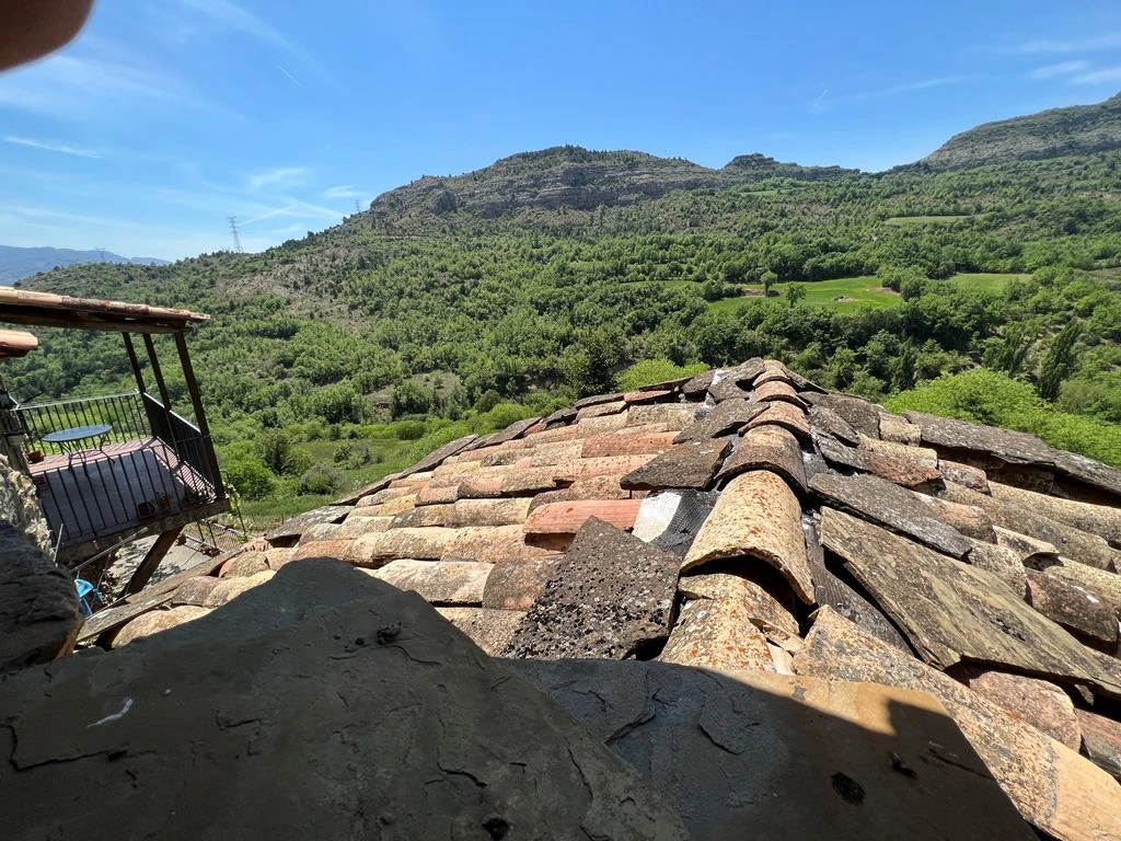 CASA A REFORMAR EN ERINYÀ