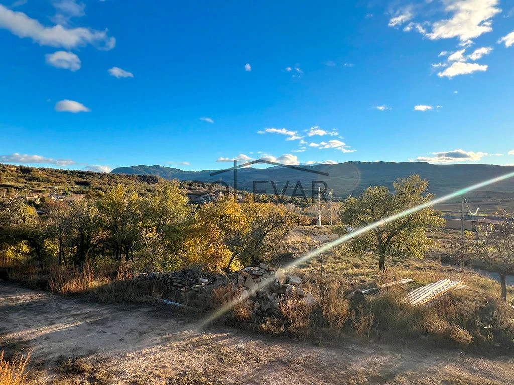 HOUSE TO RENOVATE WITH LARGE RUSTIC LAND IN FIGUEROLA D`ORCAU