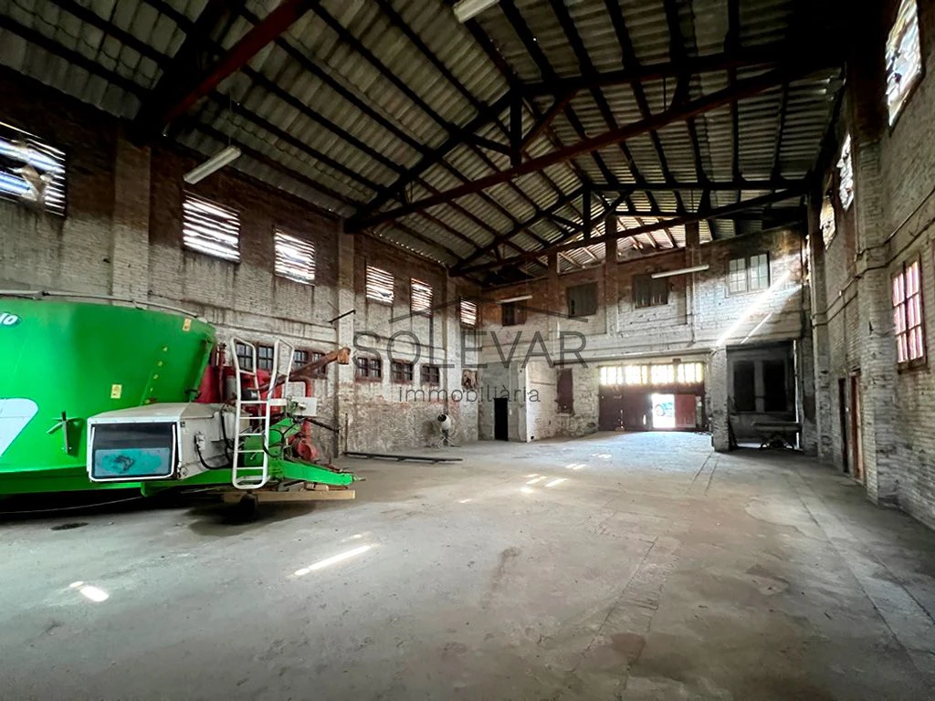 ALMACÉN INDUSTRIAL EN LA POBLA DE SEGUR