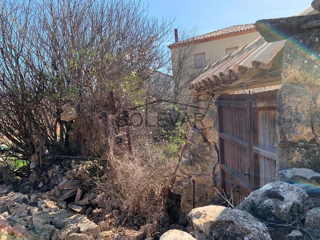 TERRENO CON MUCHAS POSIBILIDADES EN SANT ROMÀ