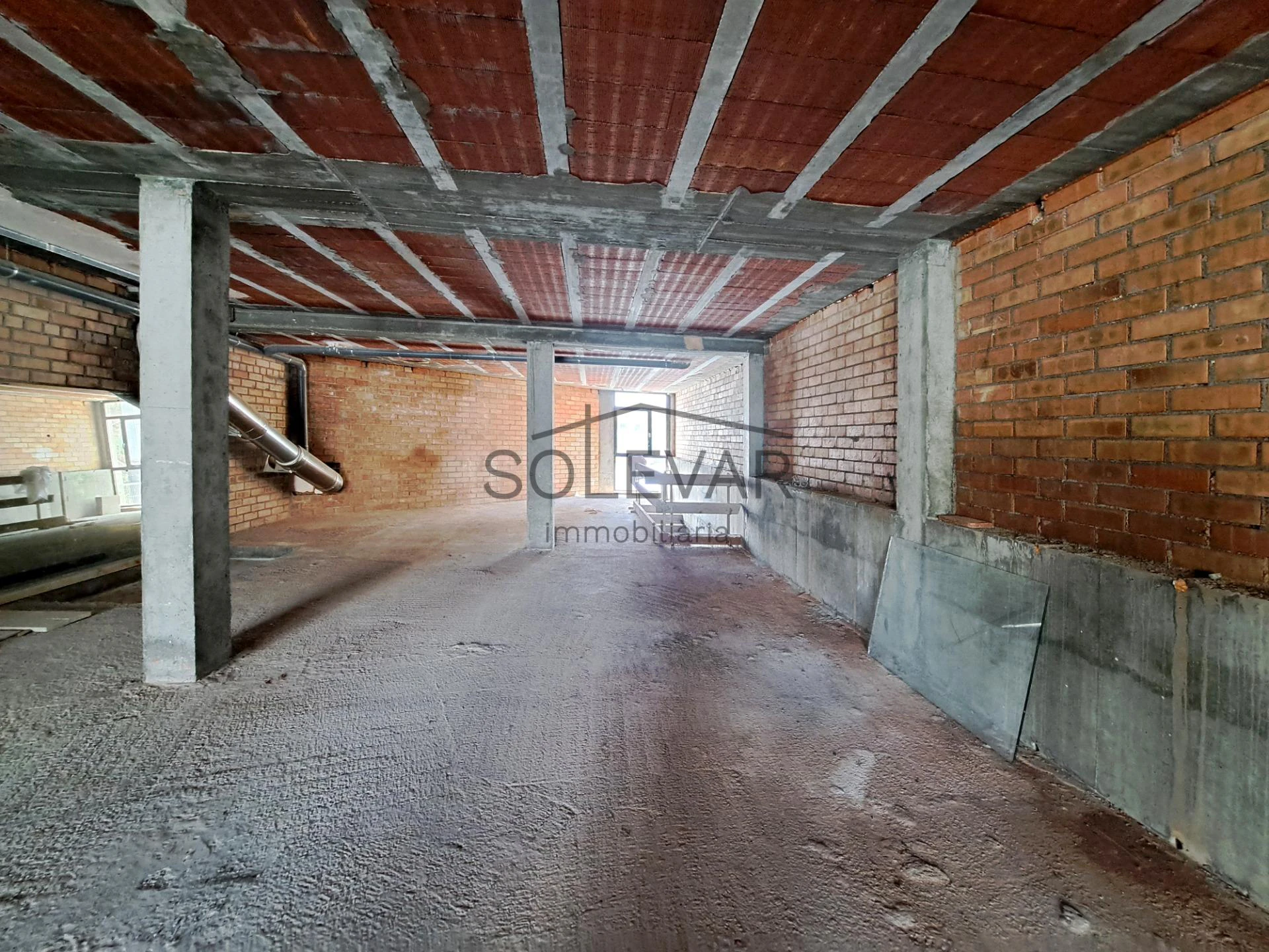 GRAN LOCAL COMERCIAL EN TREMP