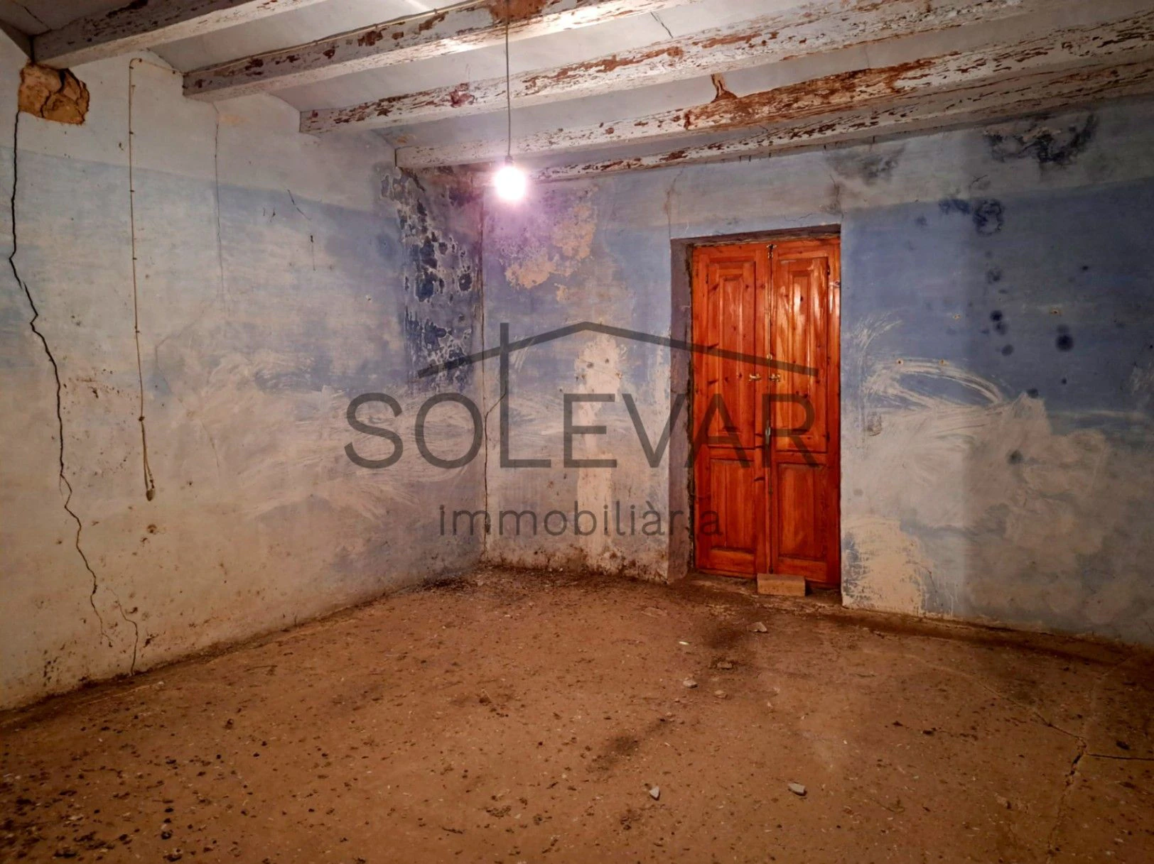 CASA SEÑORIAL DEL SIGLO XVIII A REFORMAR EN SANT SALVADOR DE TOLÓ
