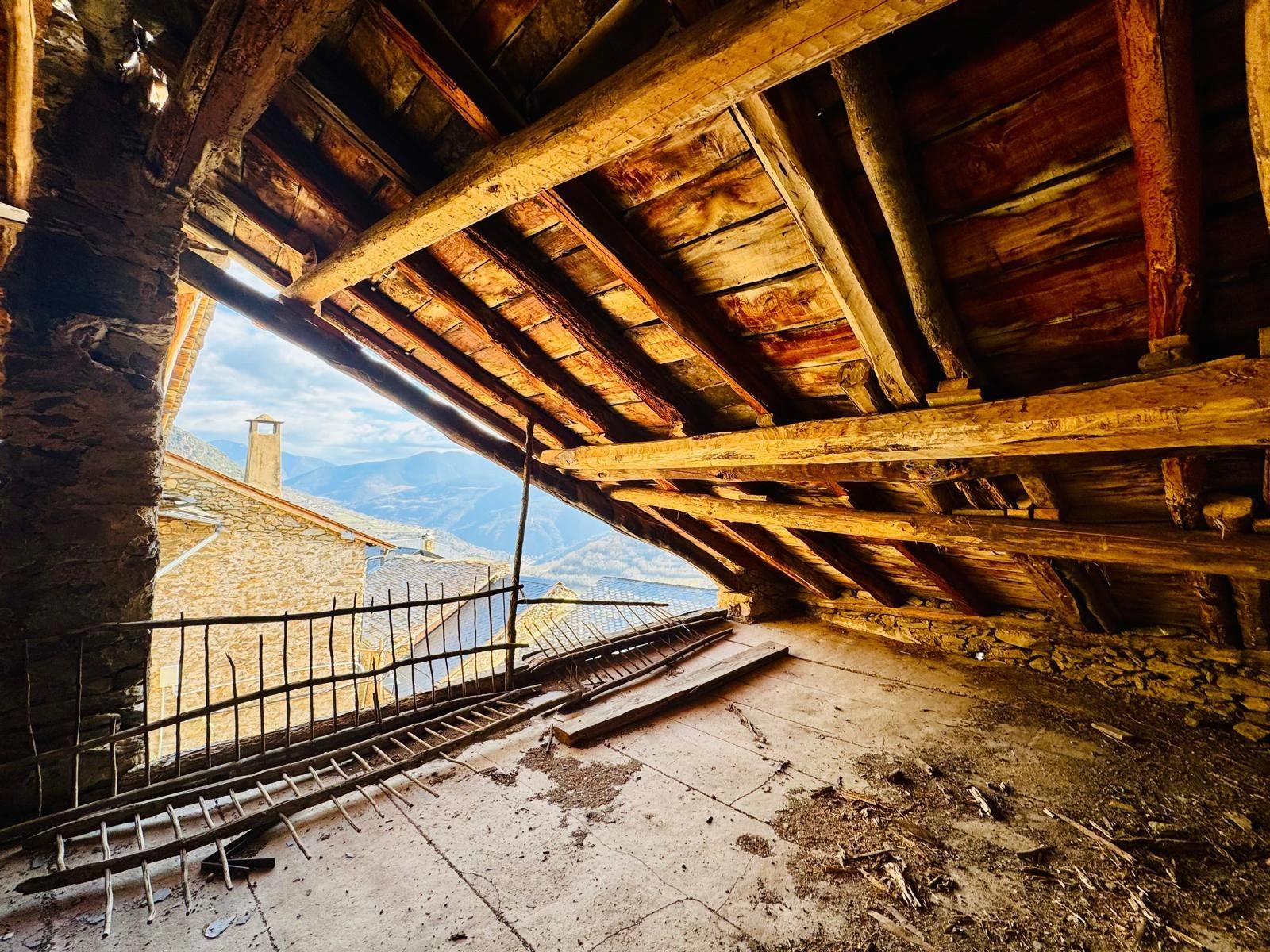 ESPECTACULAR CASA DE PUEBLO EN SORRE, PALLARS SOBIRA