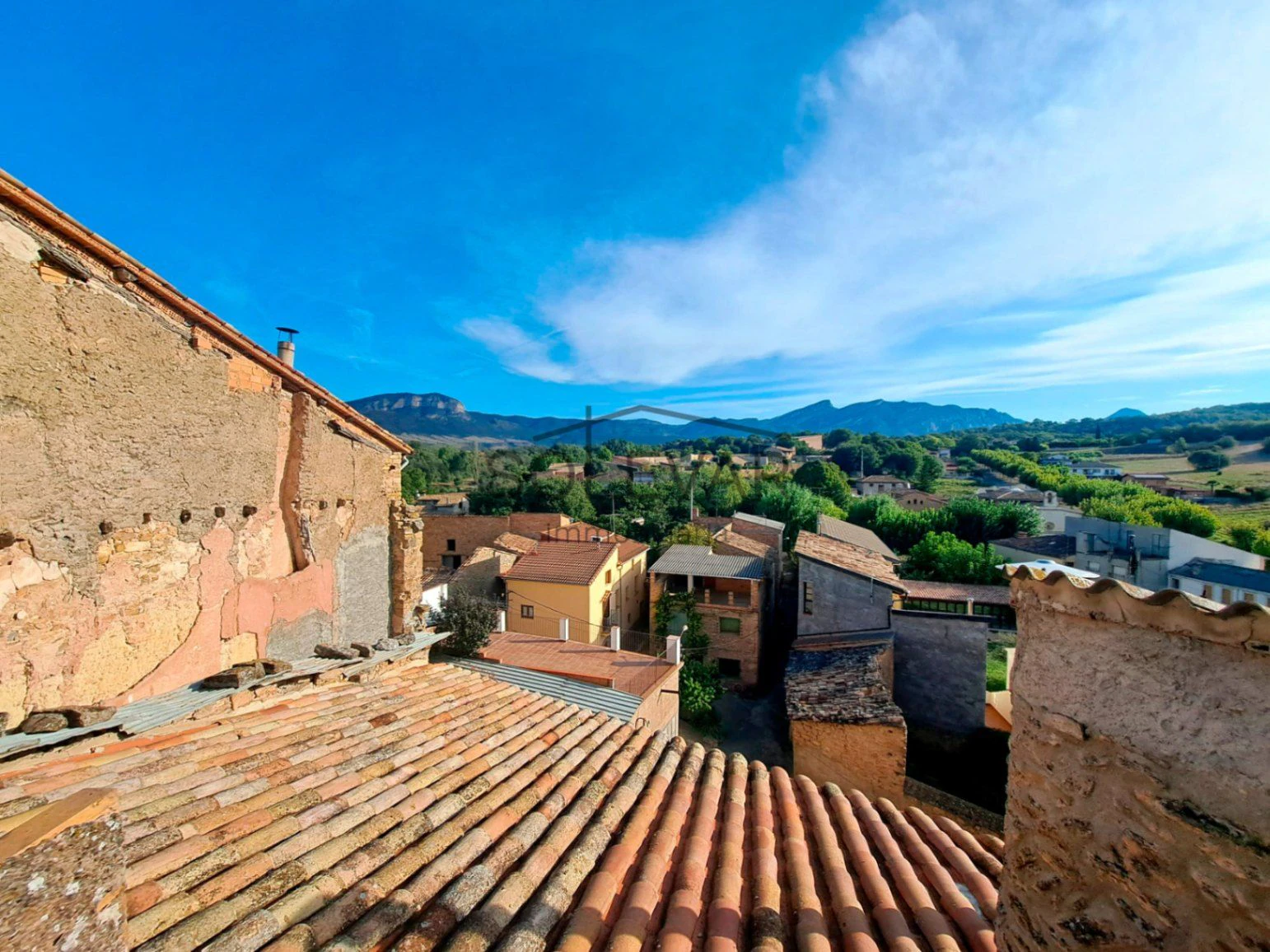 CASA UNIFAMILIAR A FIGUEROLA D'ORCAU
