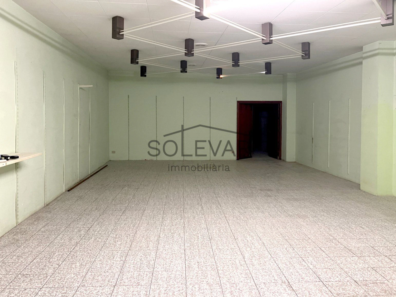 GRAN LOCAL COMERCIAL EN TREMP