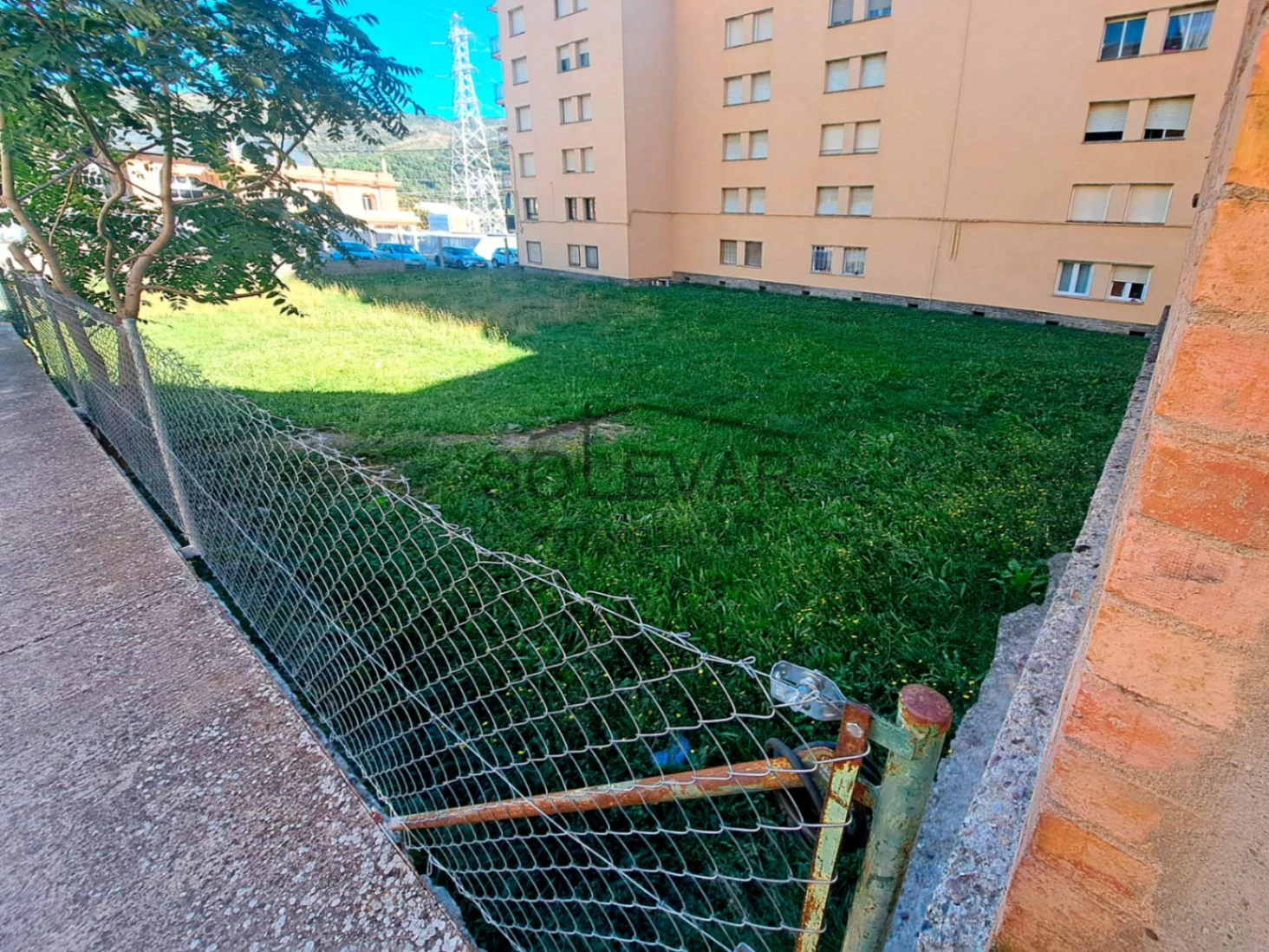 SOLAR URBANO EN LA POBLA DE SEGUR