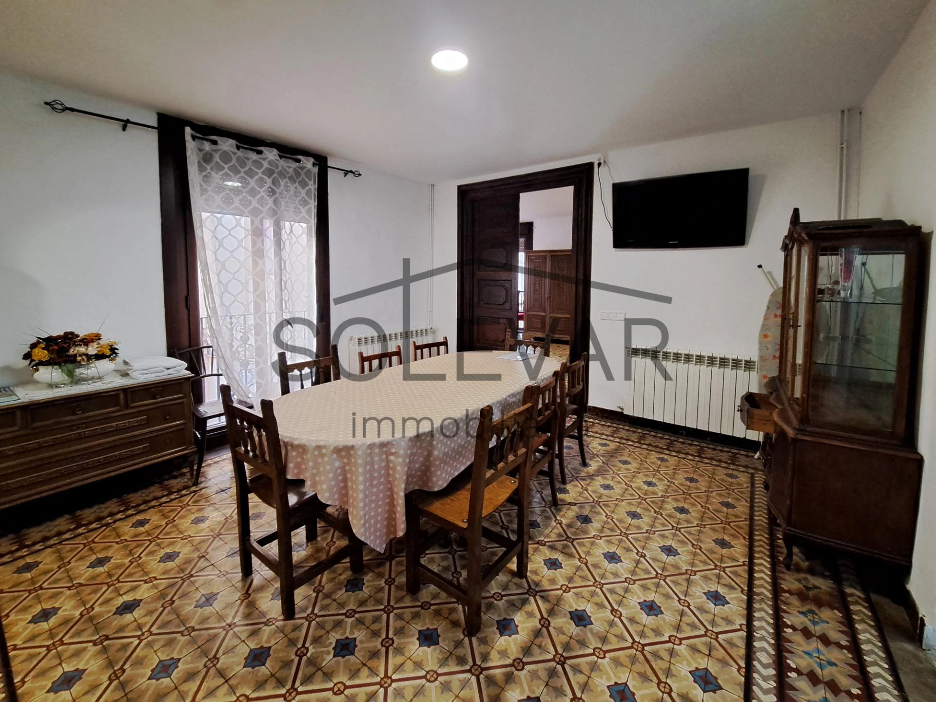CASA CON GRAN POTENCIAL EN EL CASCO ANTIGUO DE TREMP