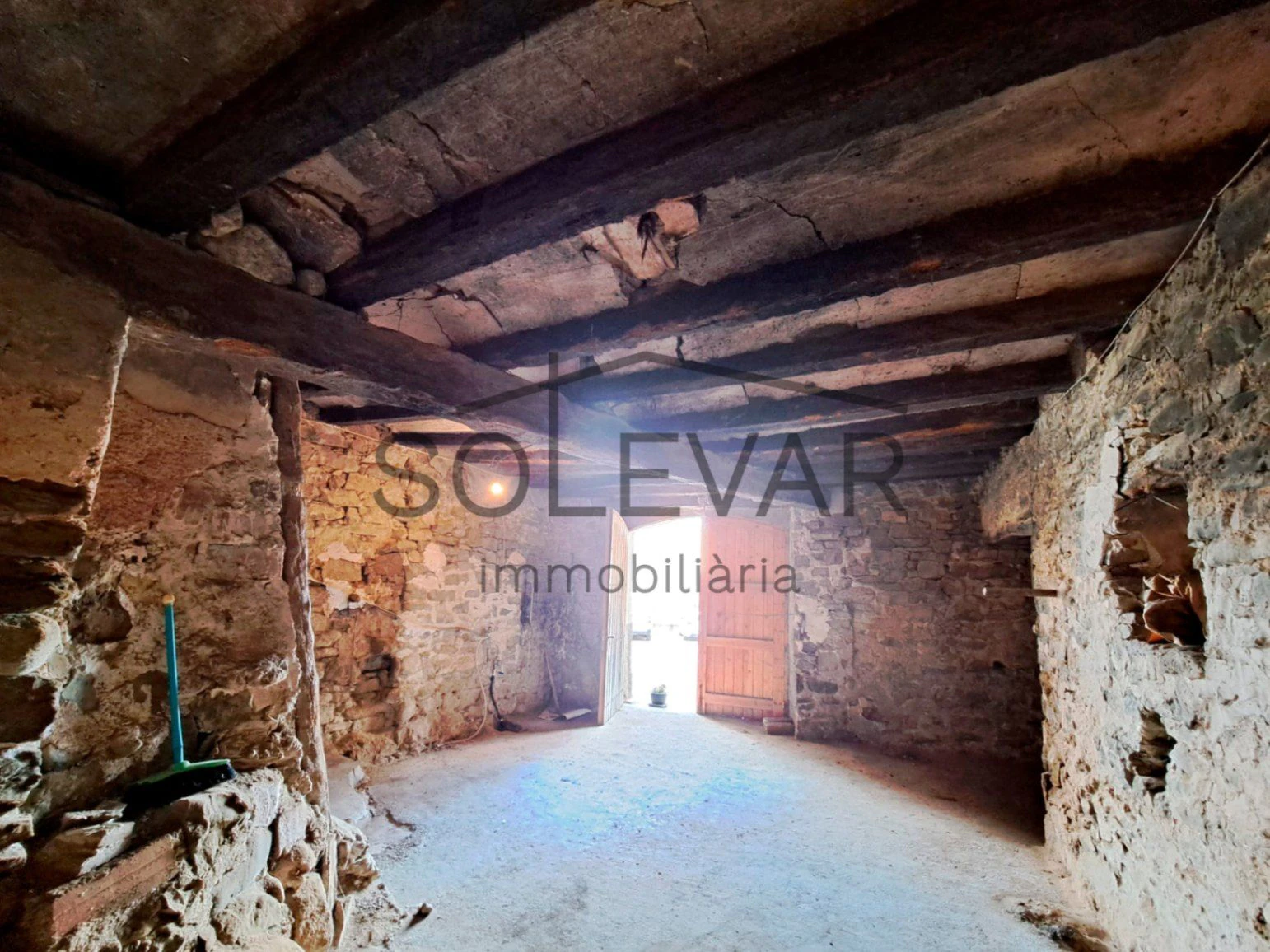 CASA SEÑORIAL DEL SIGLO XVIII A REFORMAR EN SANT SALVADOR DE TOLÓ