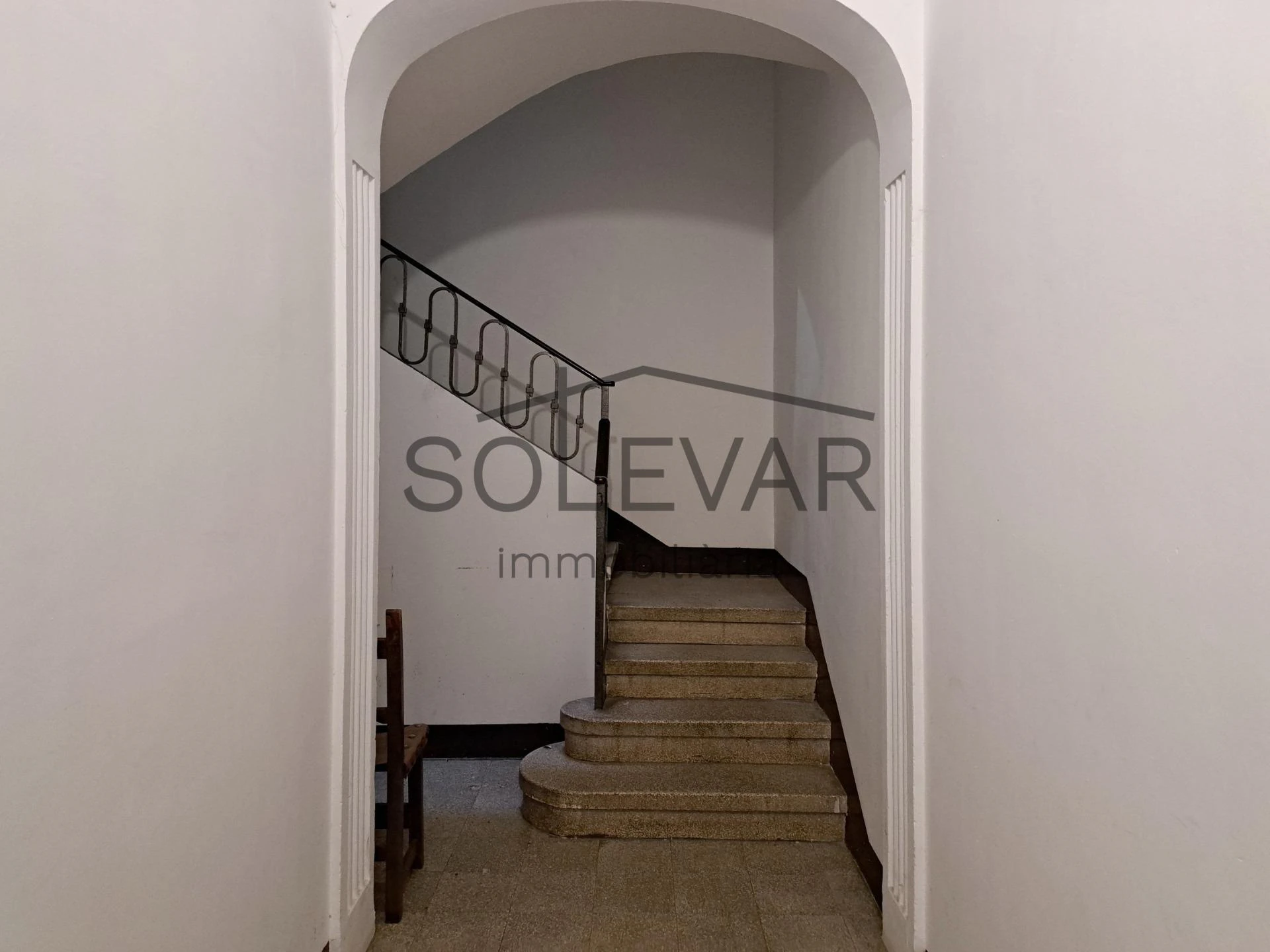 HOUSE WITH GREAT POTENTIAL IN THE OLD TOWN OF TREMP