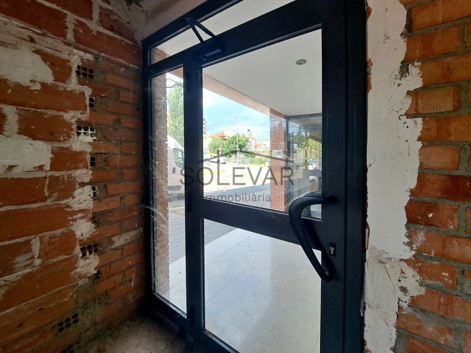 GRAN LOCAL COMERCIAL EN TREMP